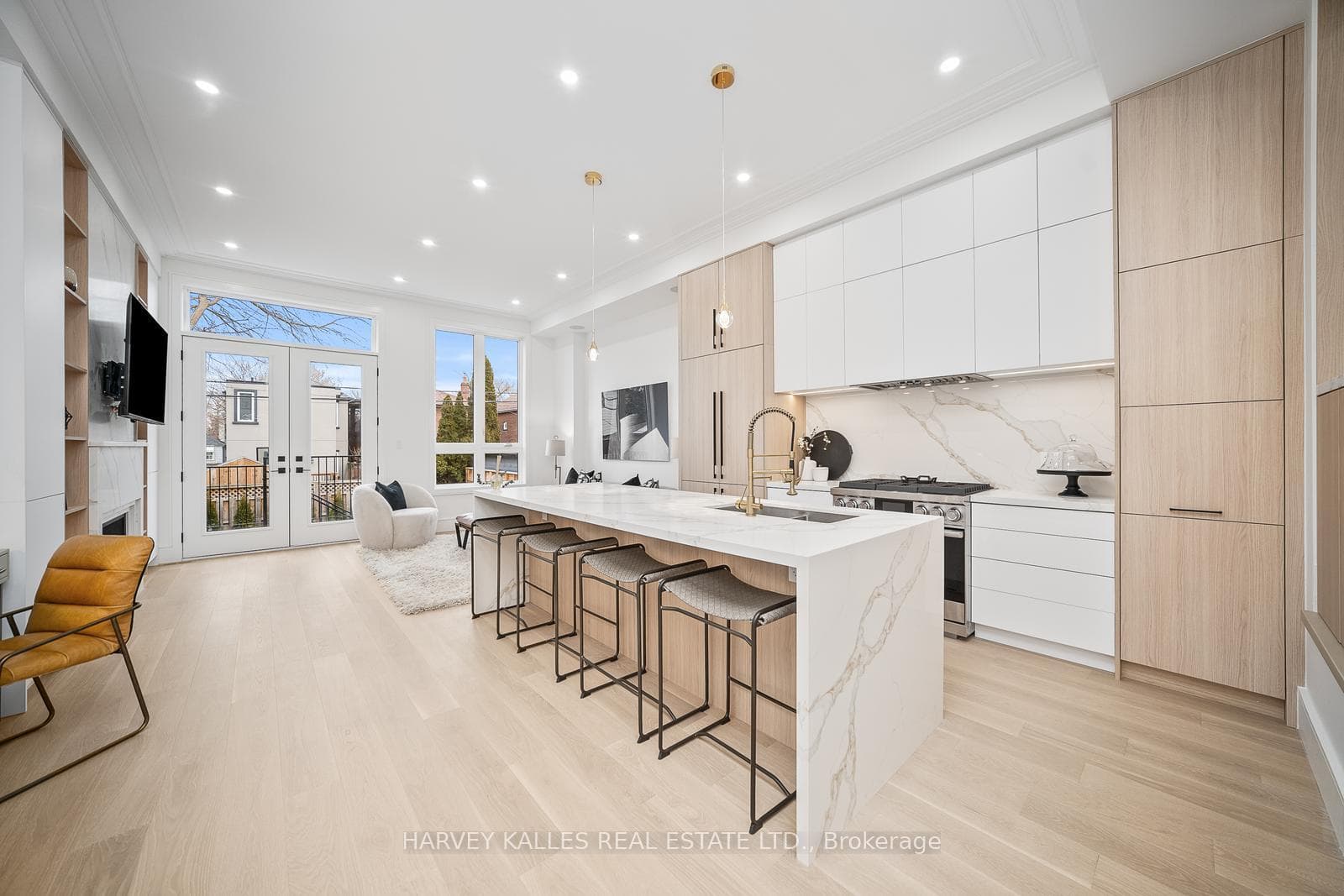 67 Lesmount Avenue photo 9