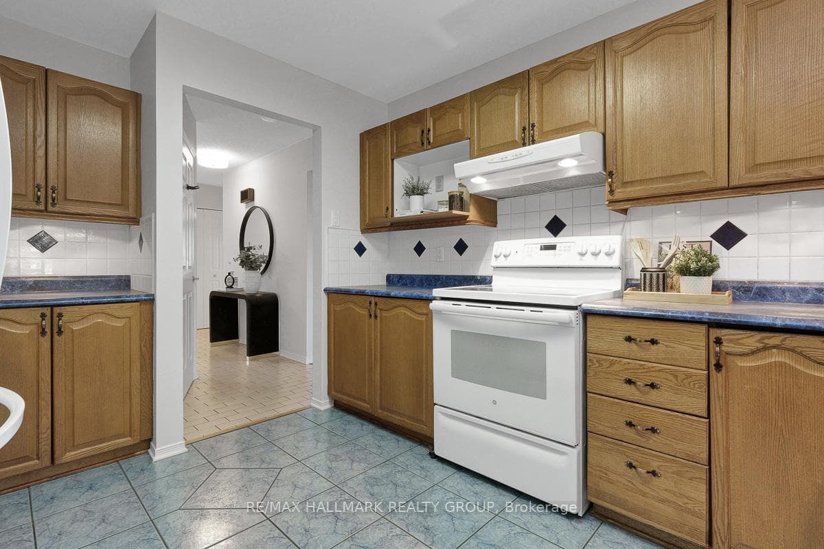 126 Dossetter Way photo 49
