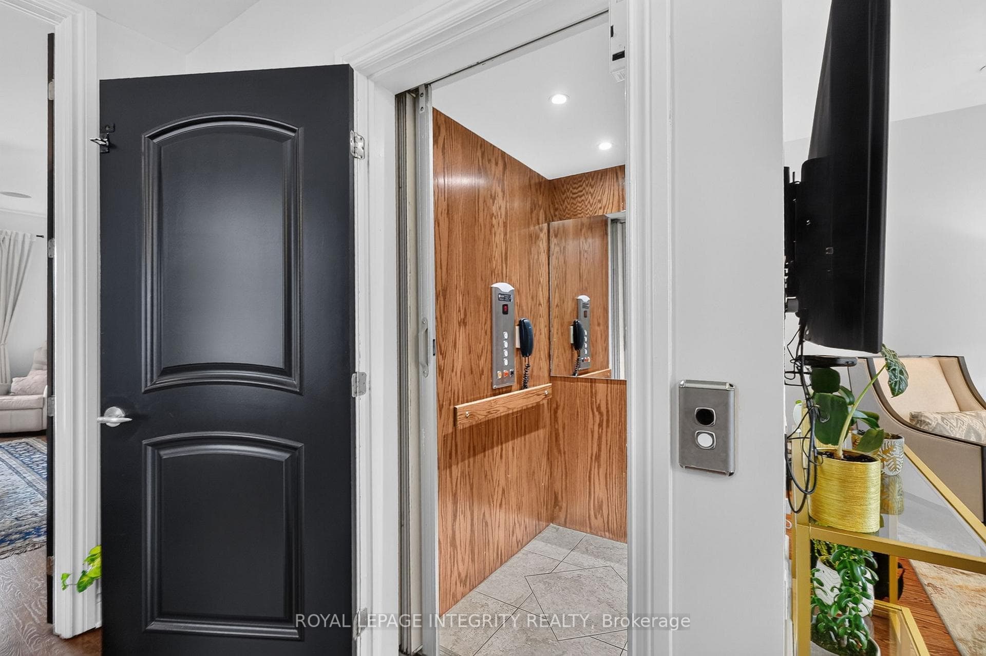 812 Petra Private photo 30