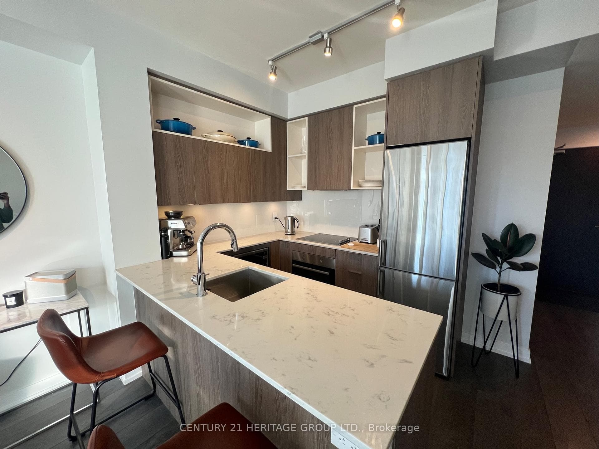 200 Sackville Street Unit 912 photo 10