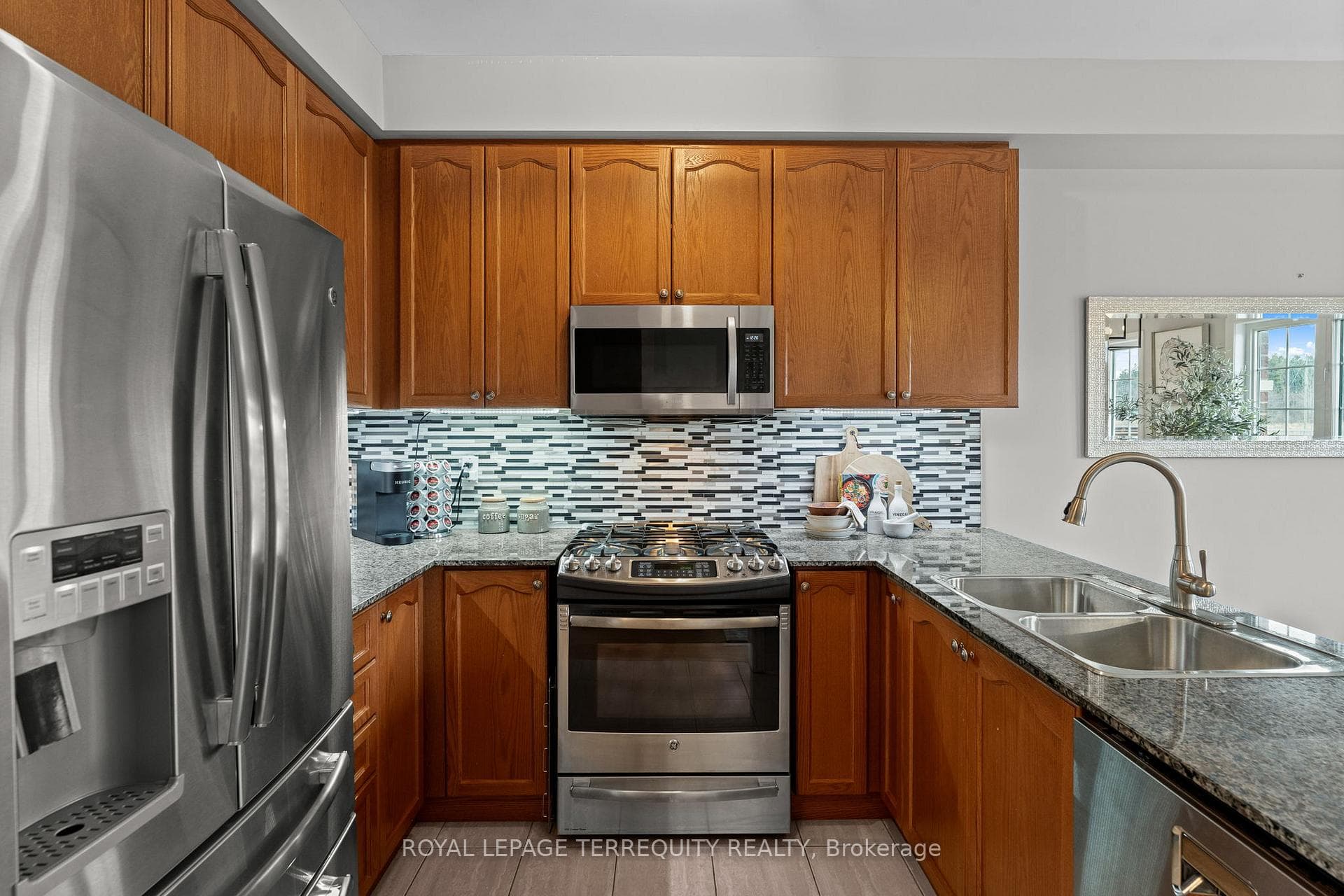 1779 Carousel Drive photo 21