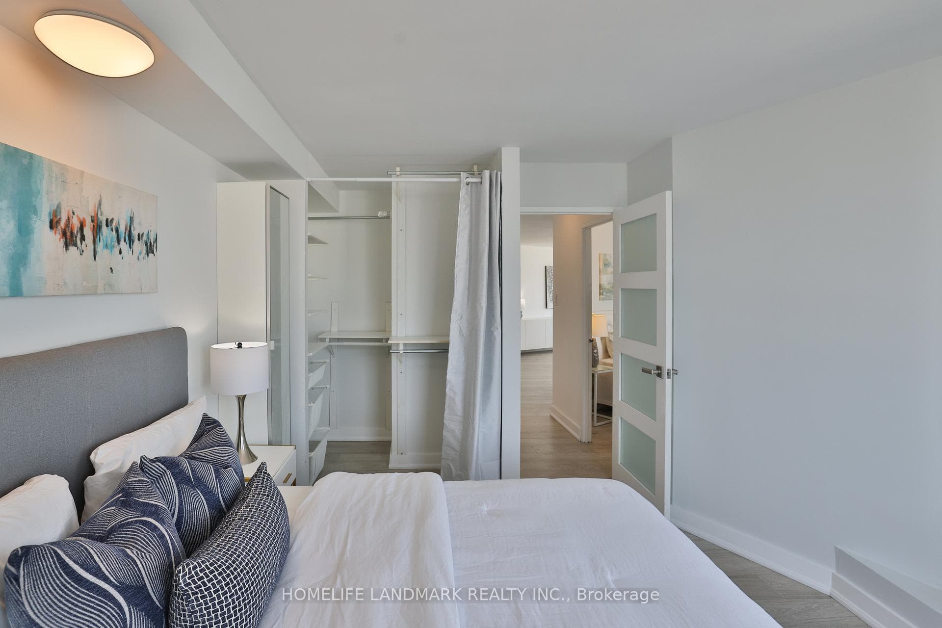 260 Queens Quay Unit 3005 photo 21