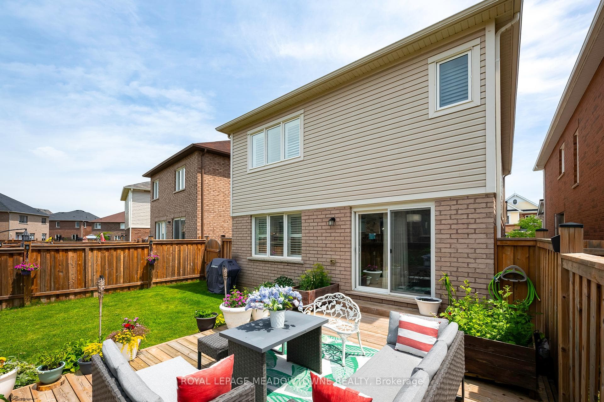 104 Stedford Crescent photo 6
