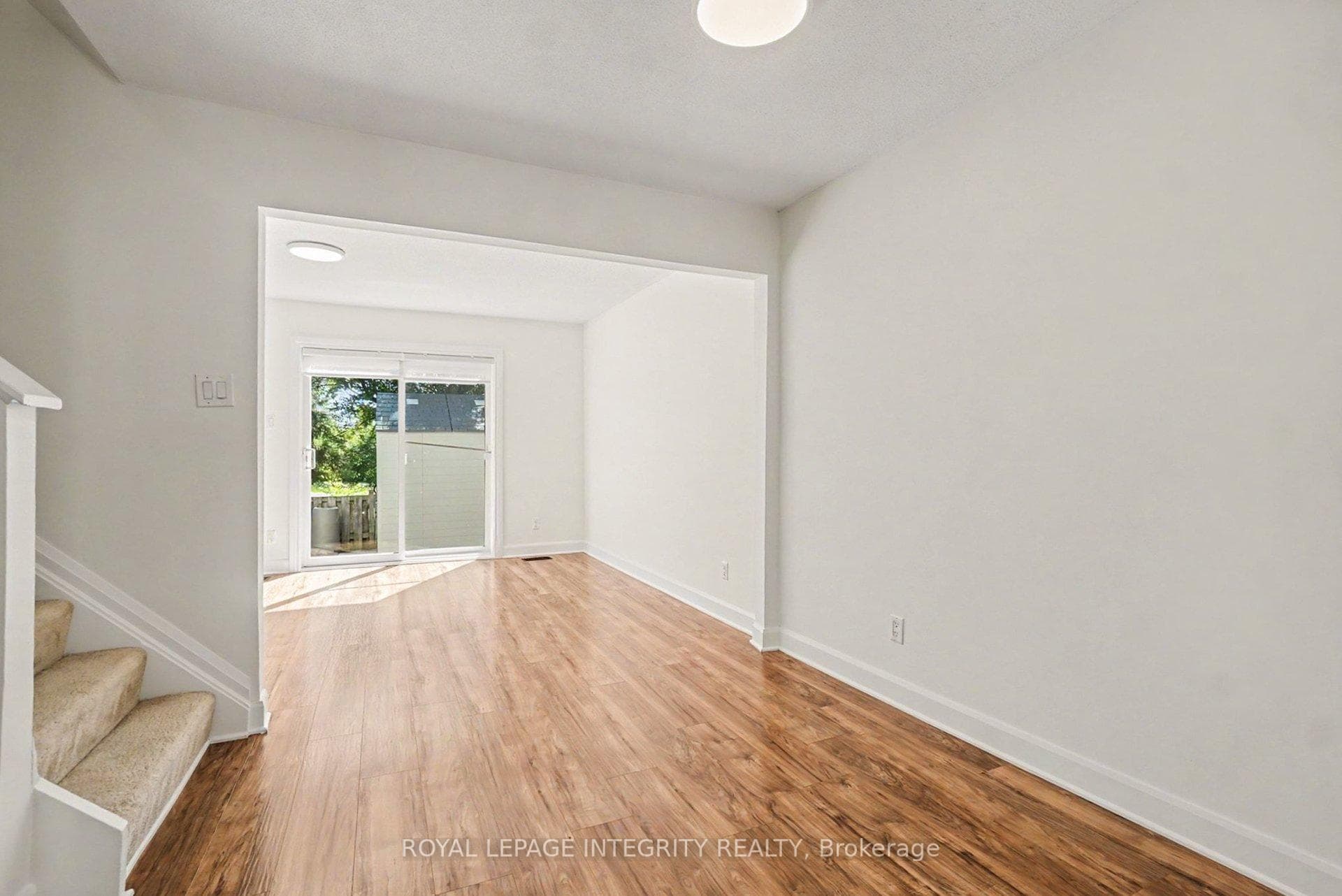 1507 Ballard Court Unit 2 photo 4