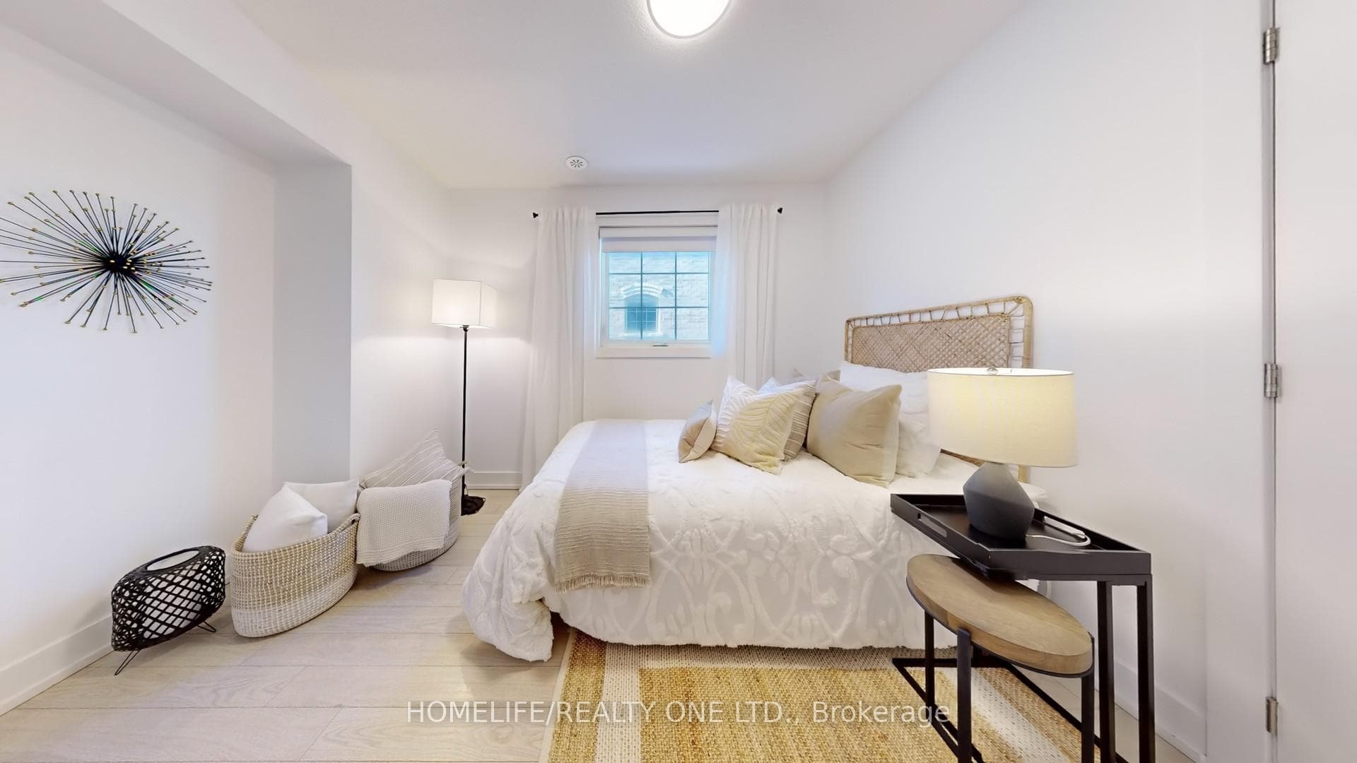 1072 Lansdowne Avenue photo 29