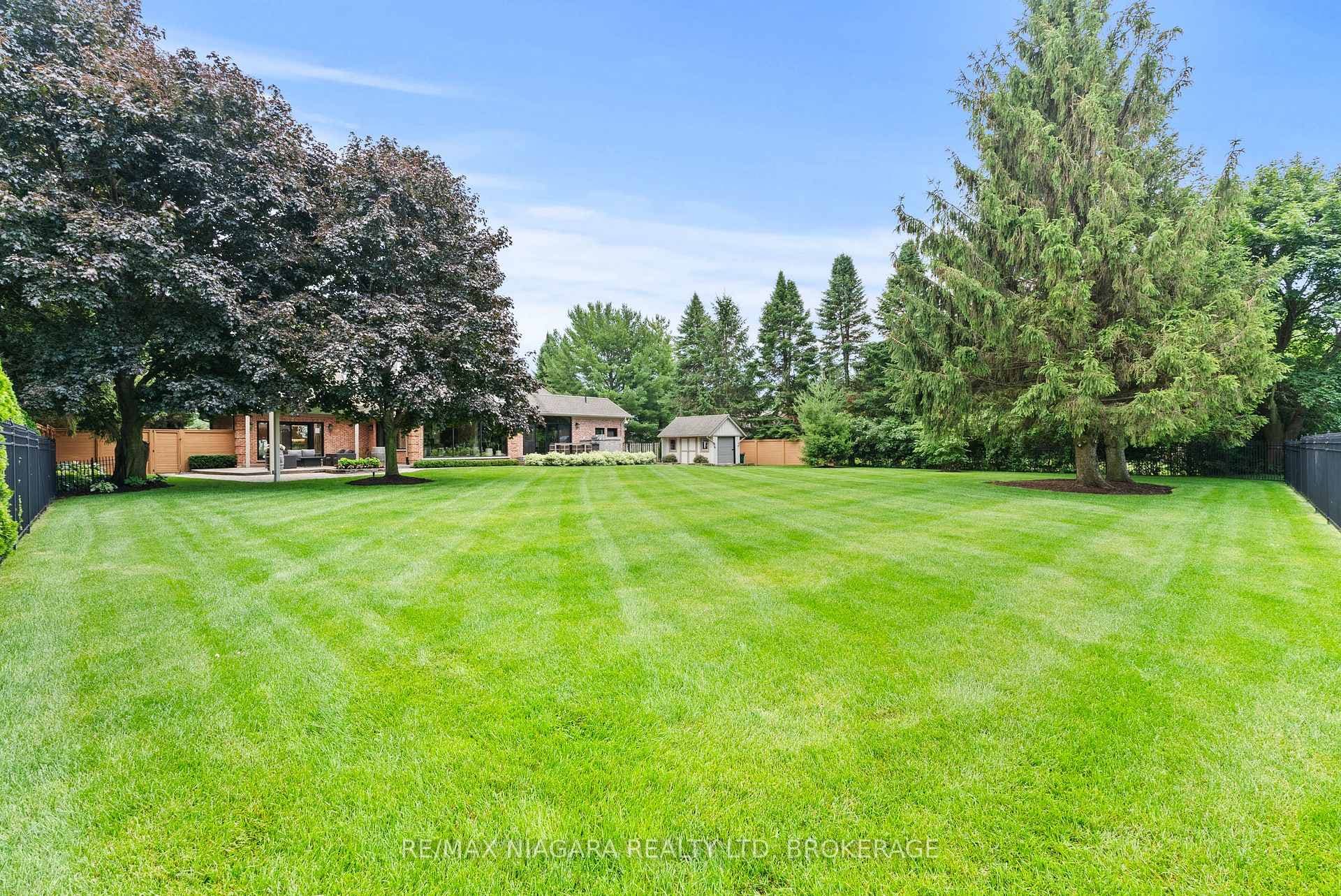 14690 Niagara Parkway photo 42