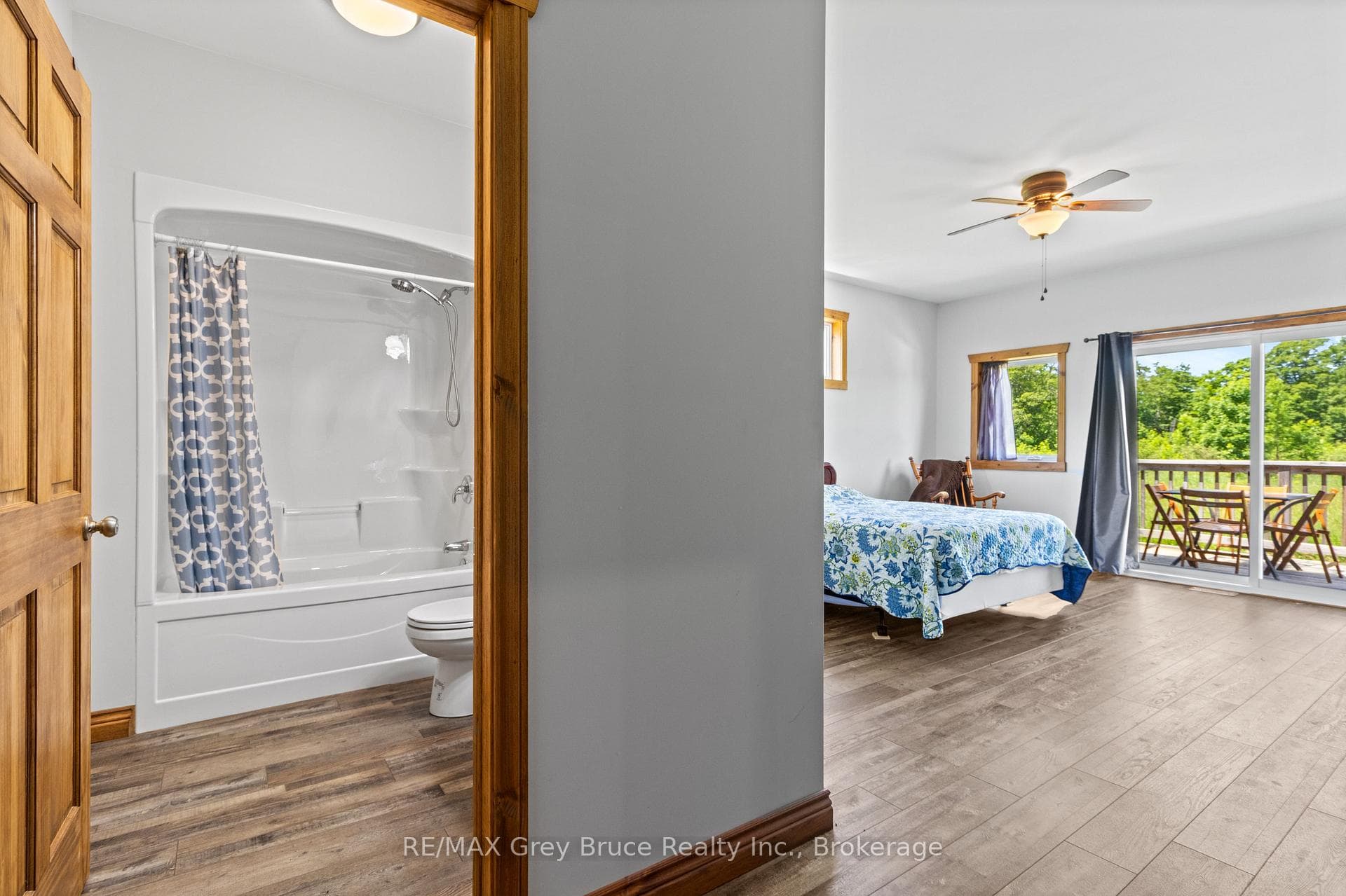 1379 West Road photo 26