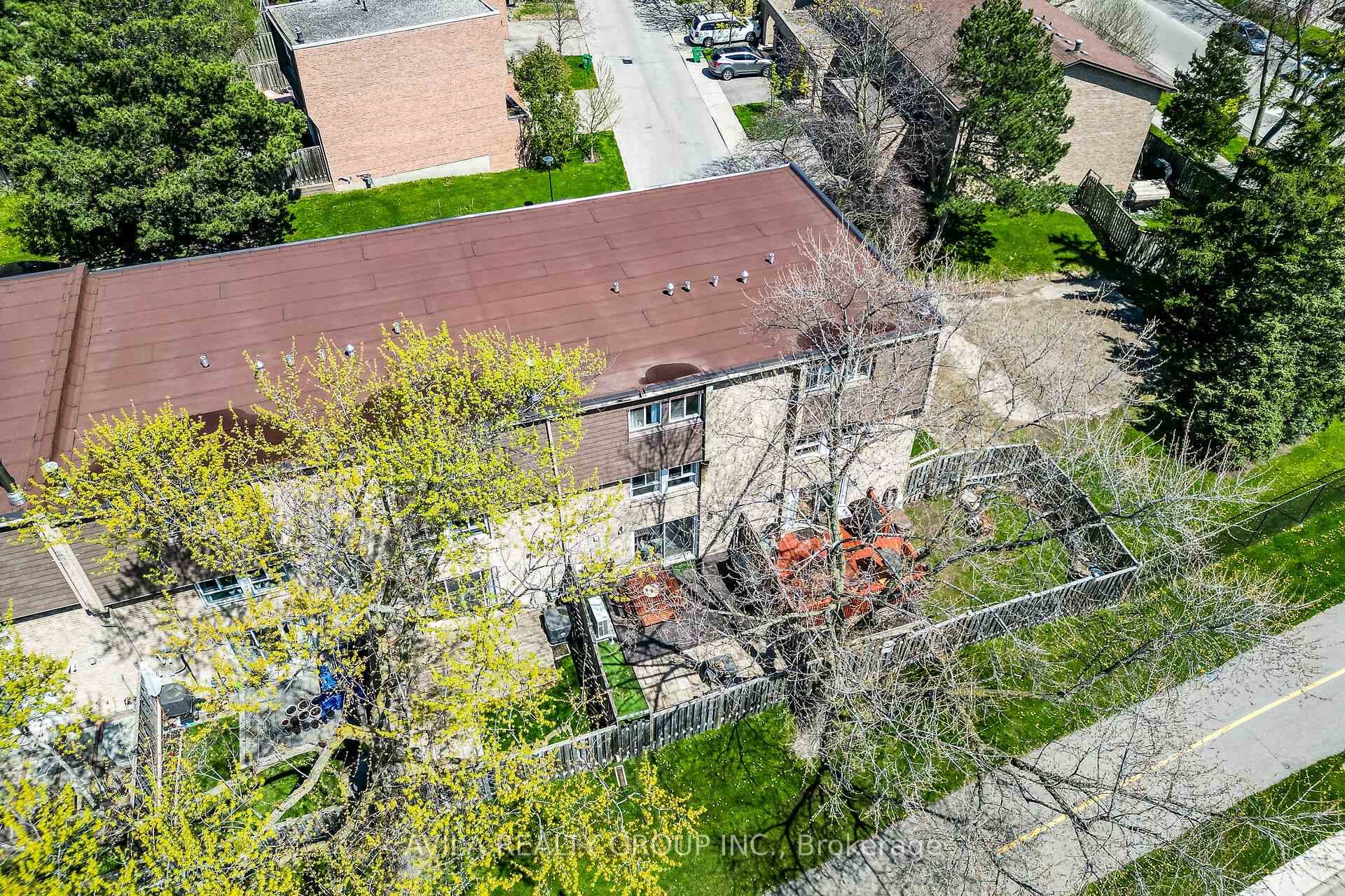 405 Hyacinthe Boulevard Unit 93 photo 25