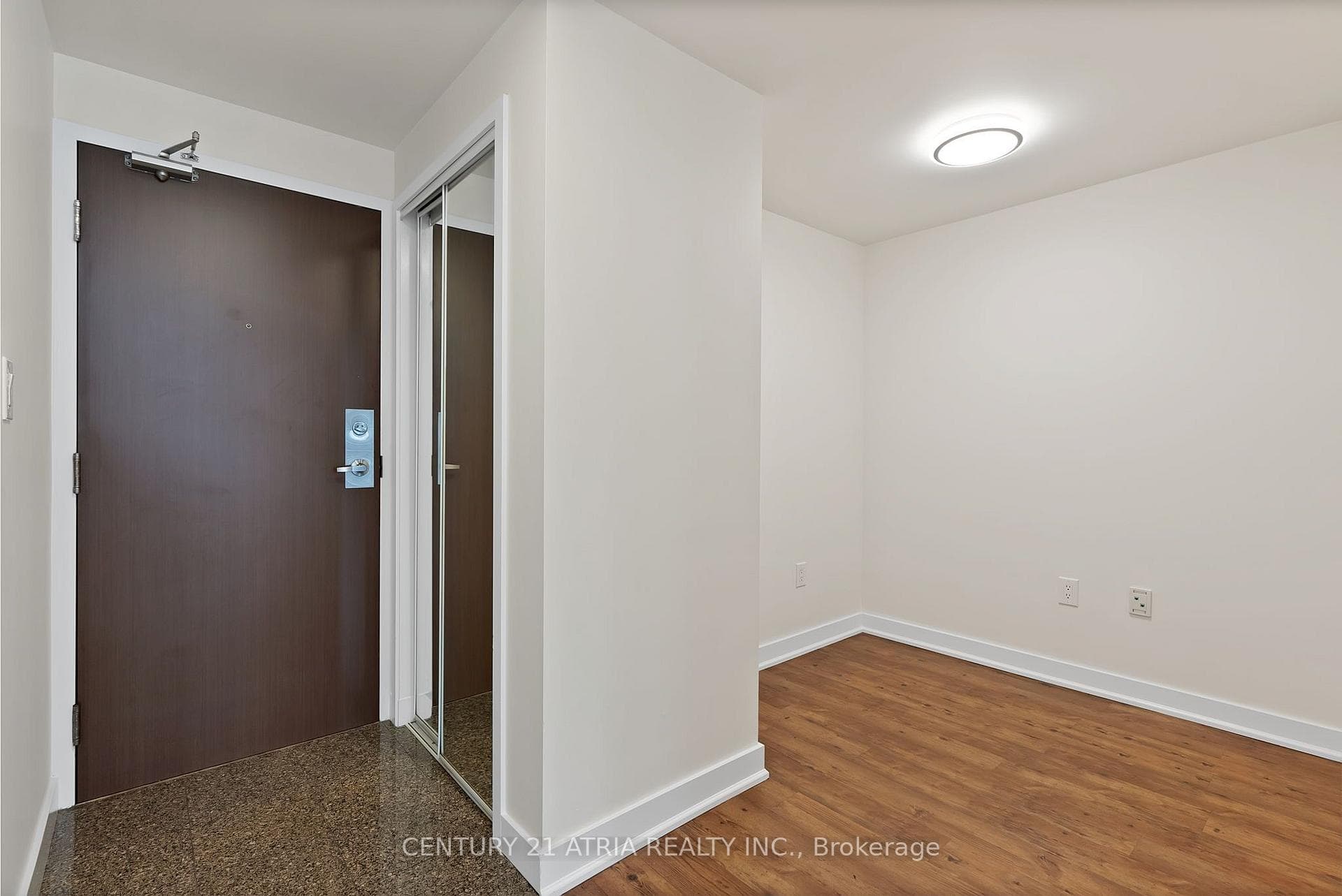 35 Mariner Terrace Unit 2702 photo 31