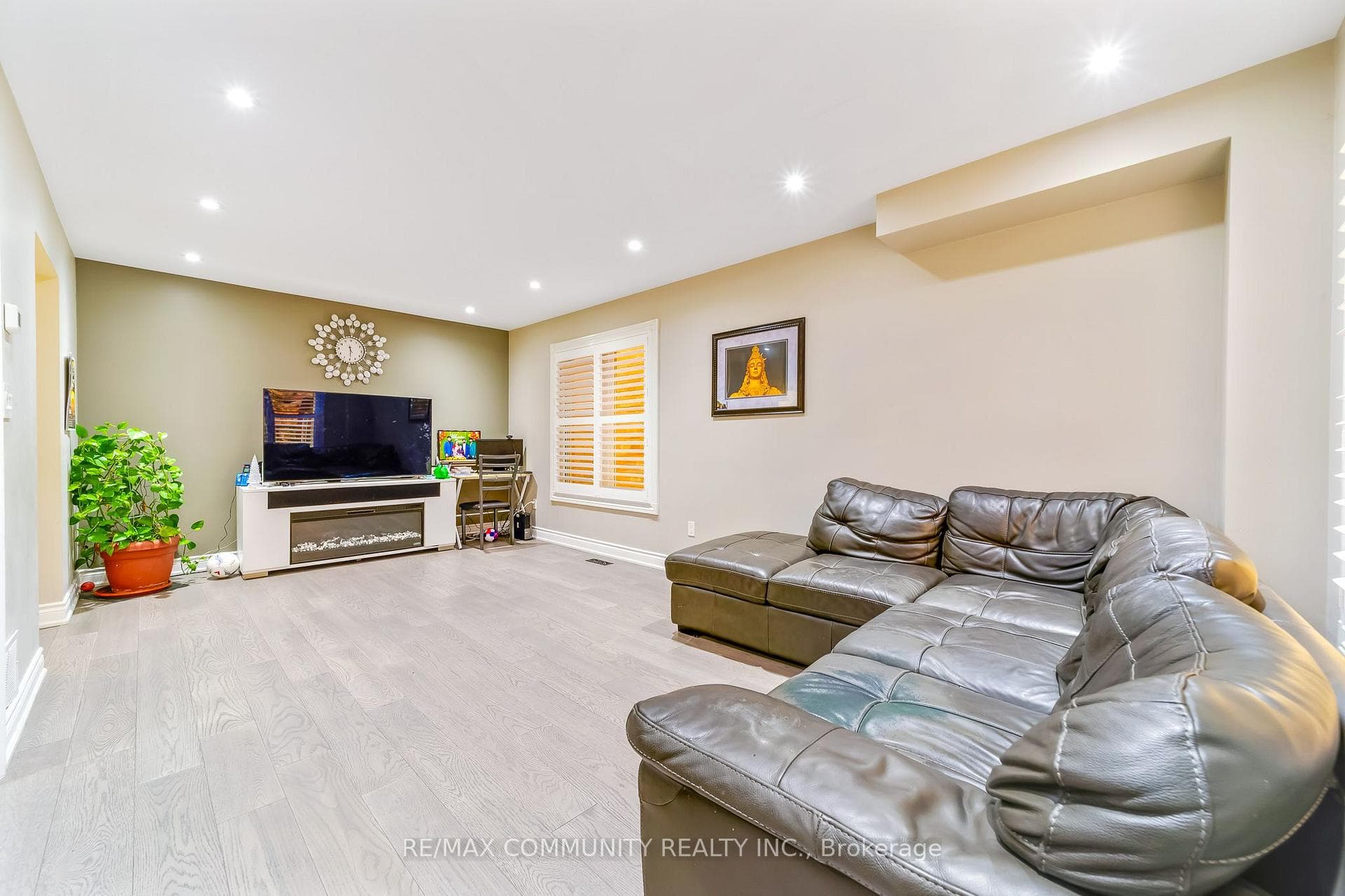 5901 Sidmouth Street photo 12