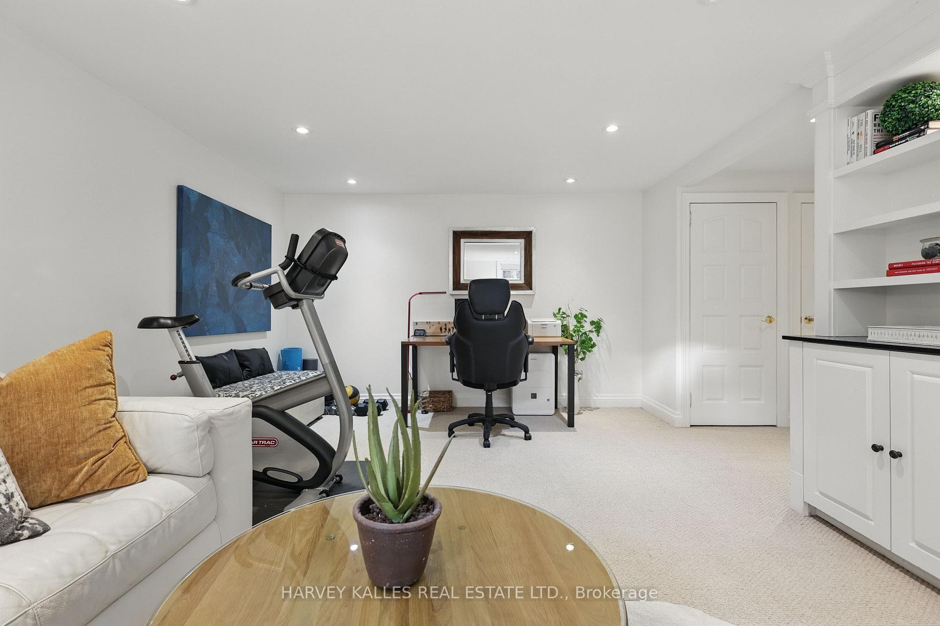 362 Broadway Avenue photo 42