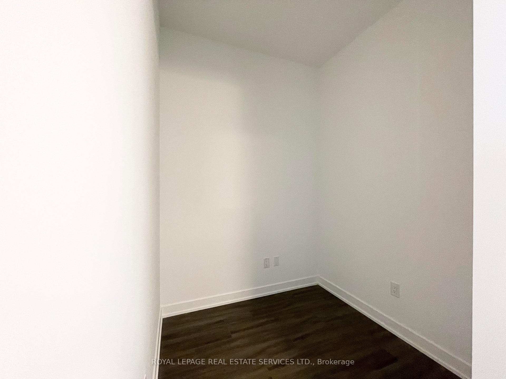 220 Missinnihe Way Unit 406 photo 3