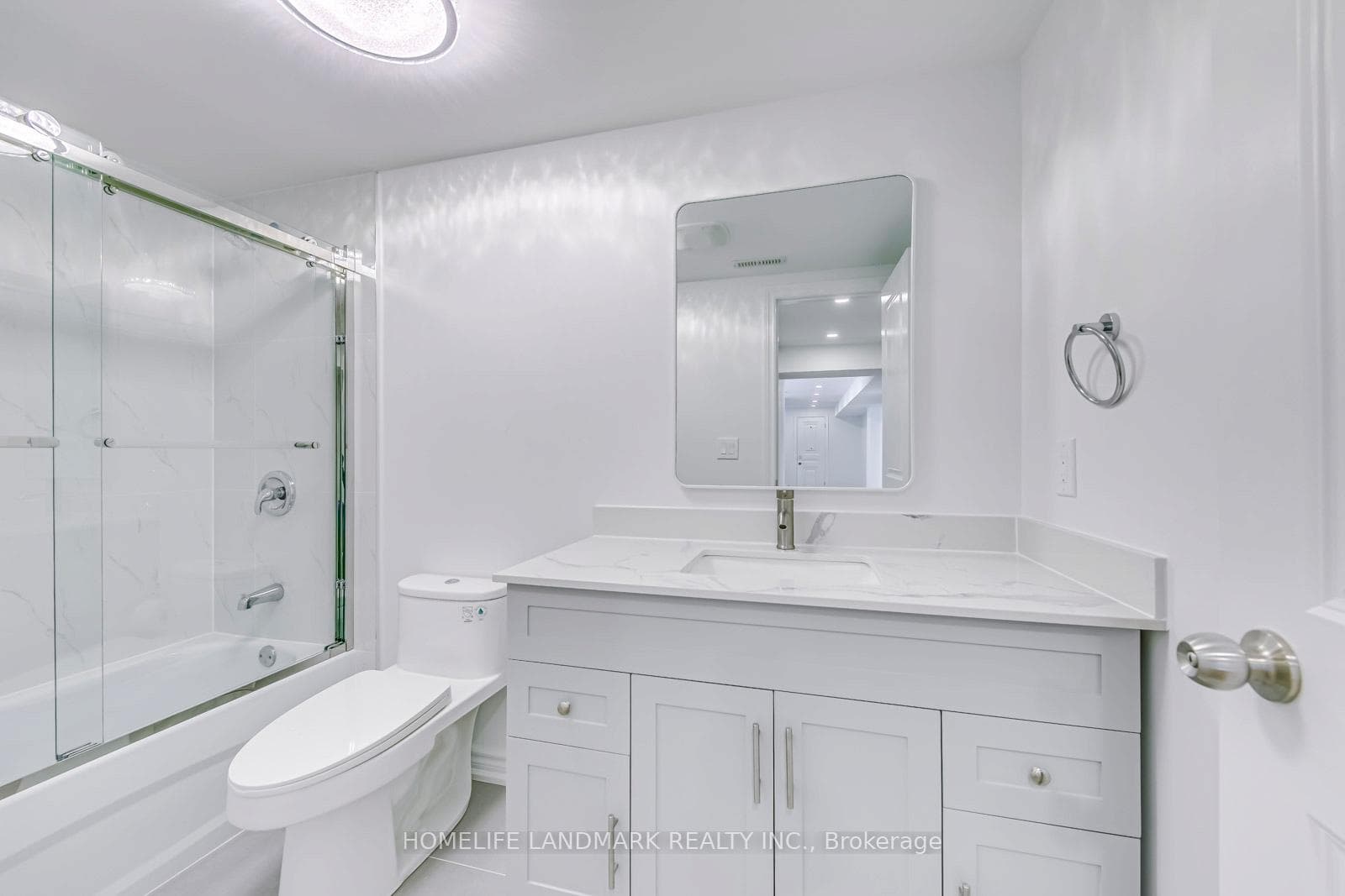146 Manning Avenue photo 28