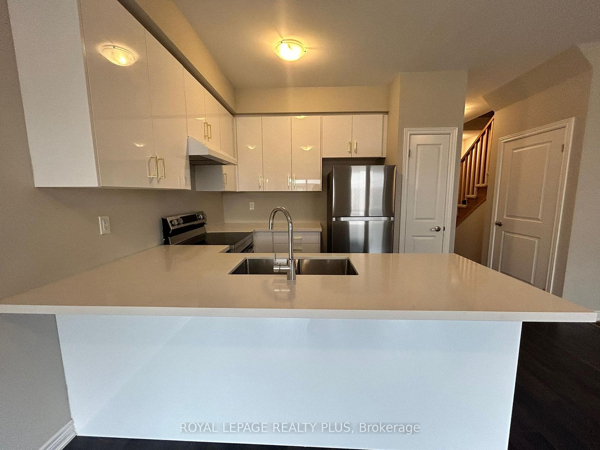 30 Mia Drive Unit 10 photo 18