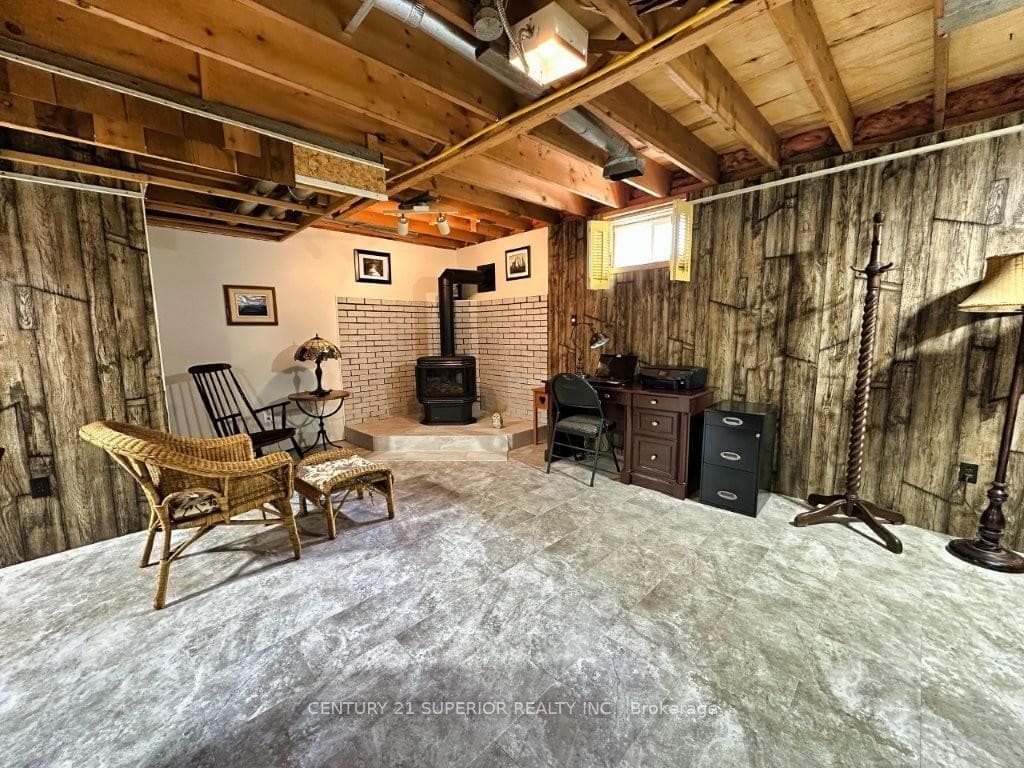 151 Essex Court photo 34