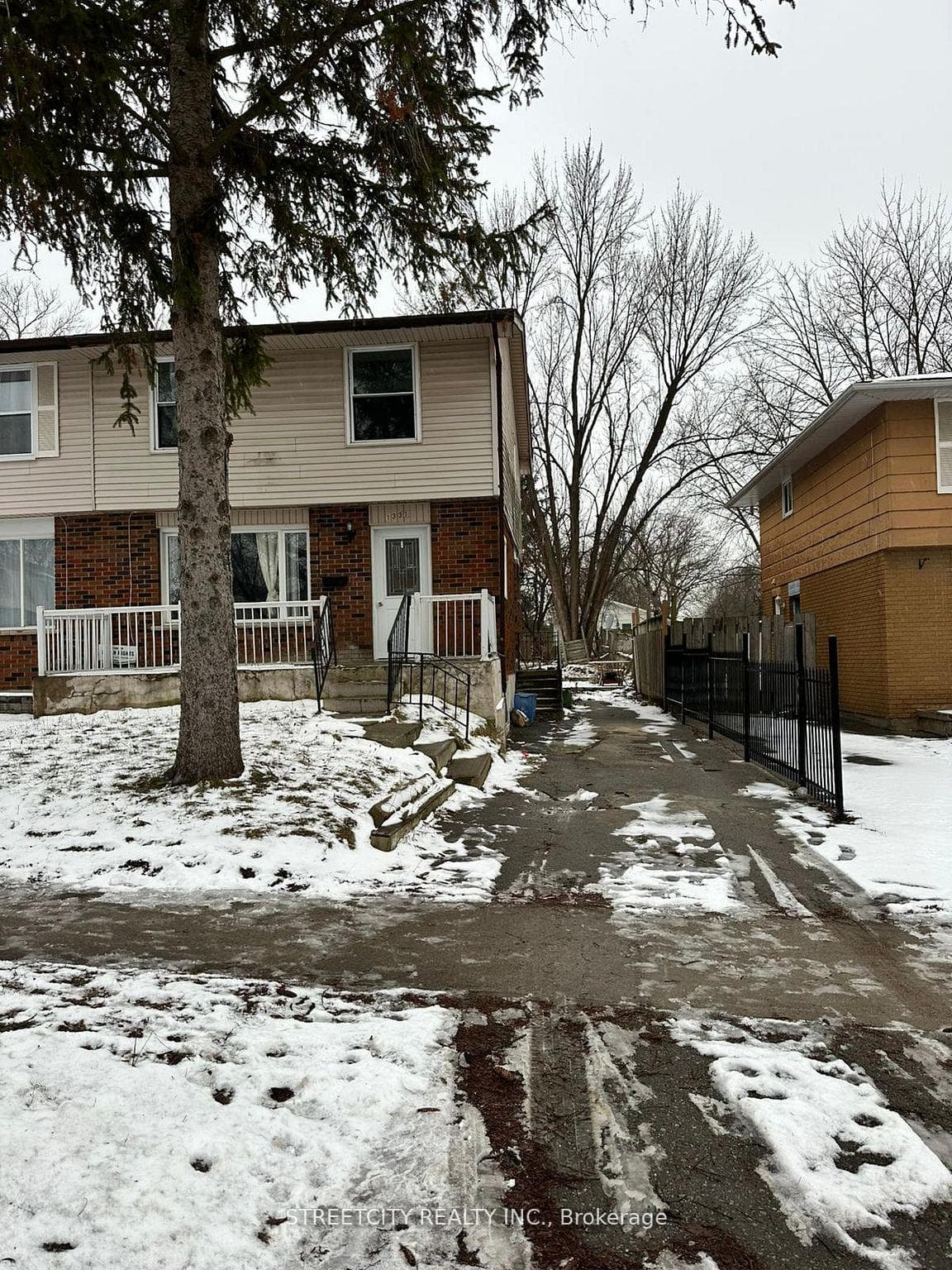 1331 Limberlost Road photo 1