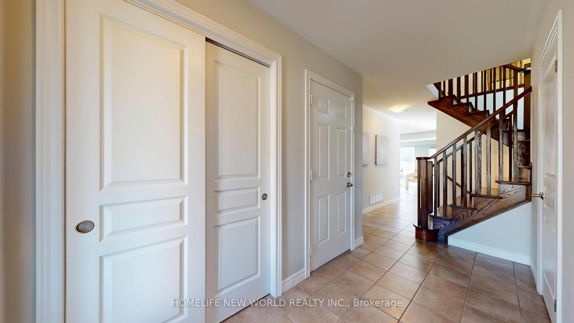 103 Charleswood Crescent photo 14
