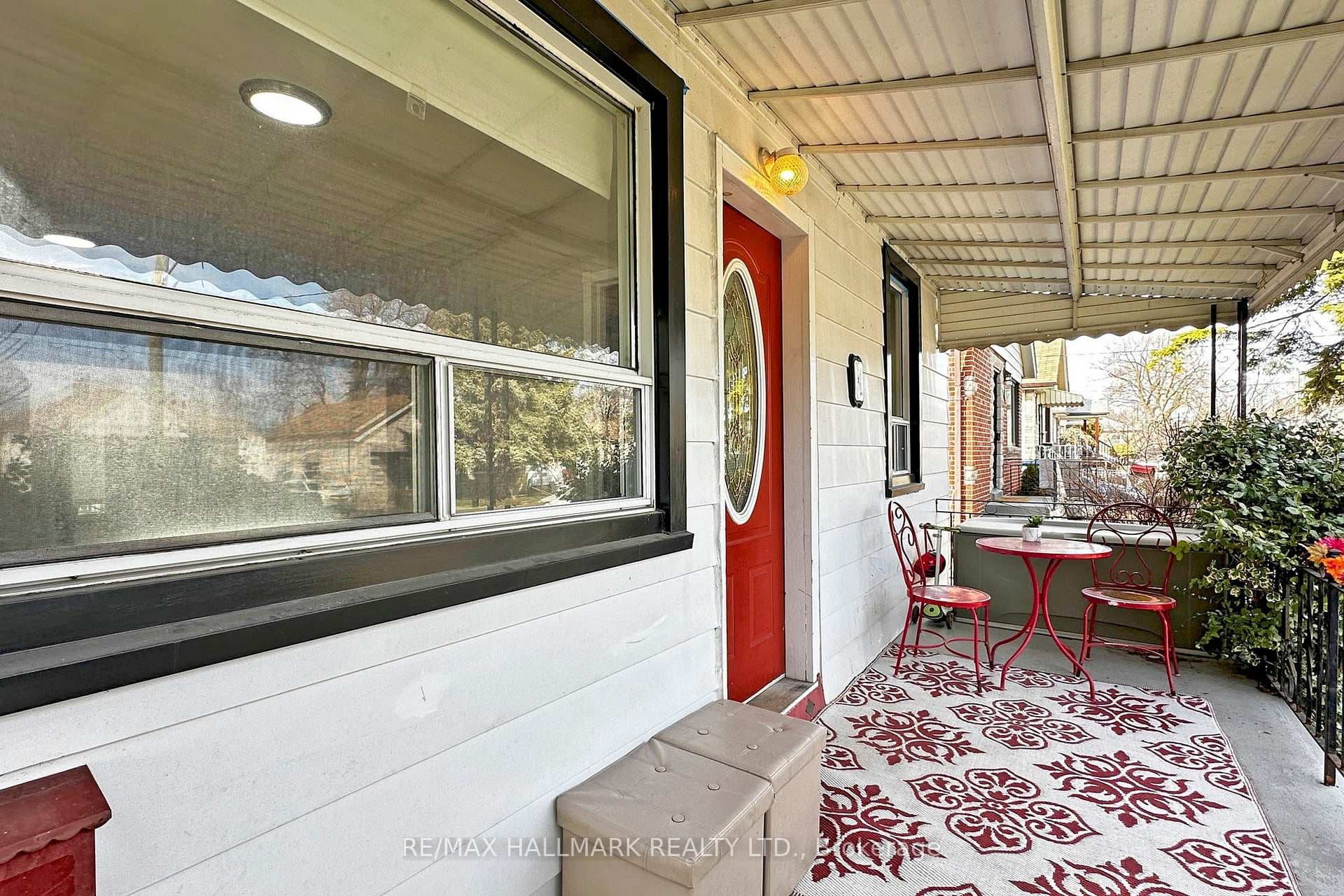 42 Phillip Avenue photo 3