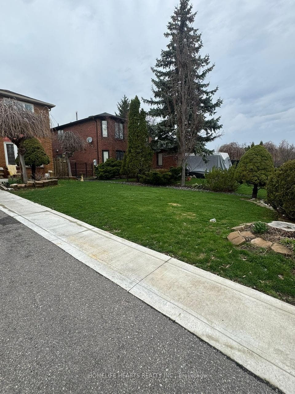 5 Burwash Court photo 34