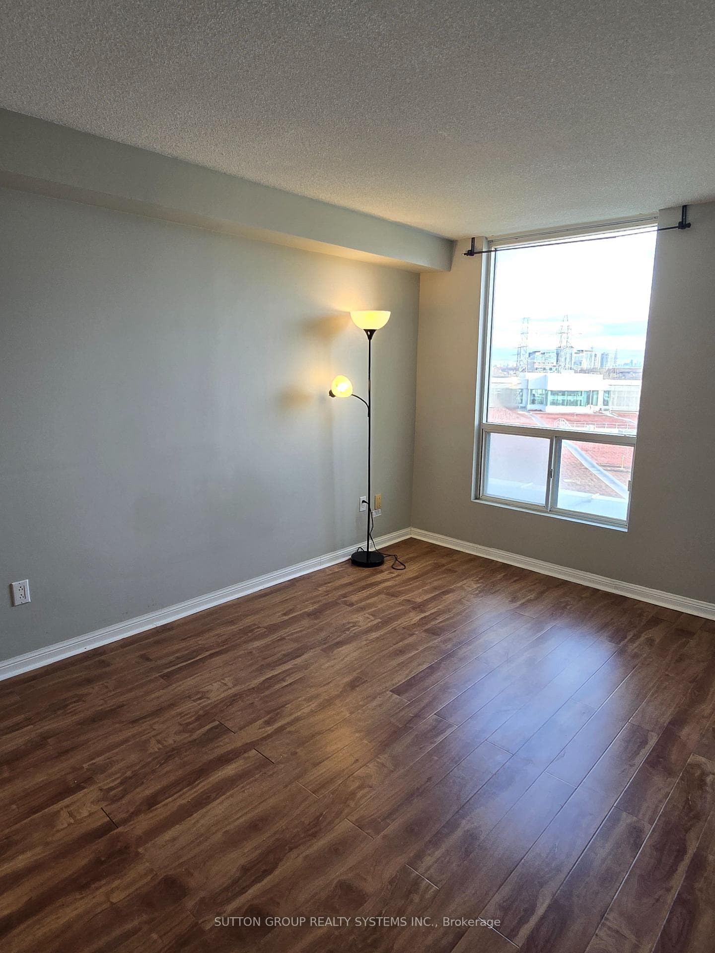 101 Subway Crescent Unit 407 photo 17