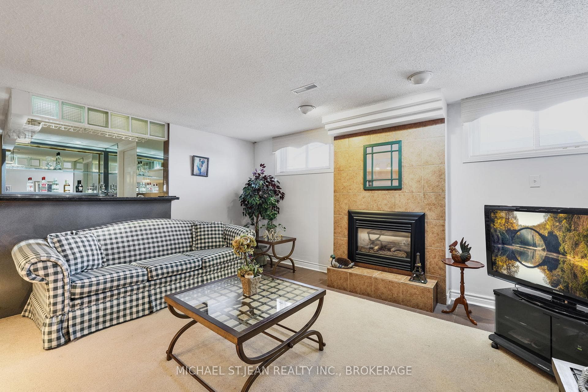38 Elora Drive Unit 19 photo 13
