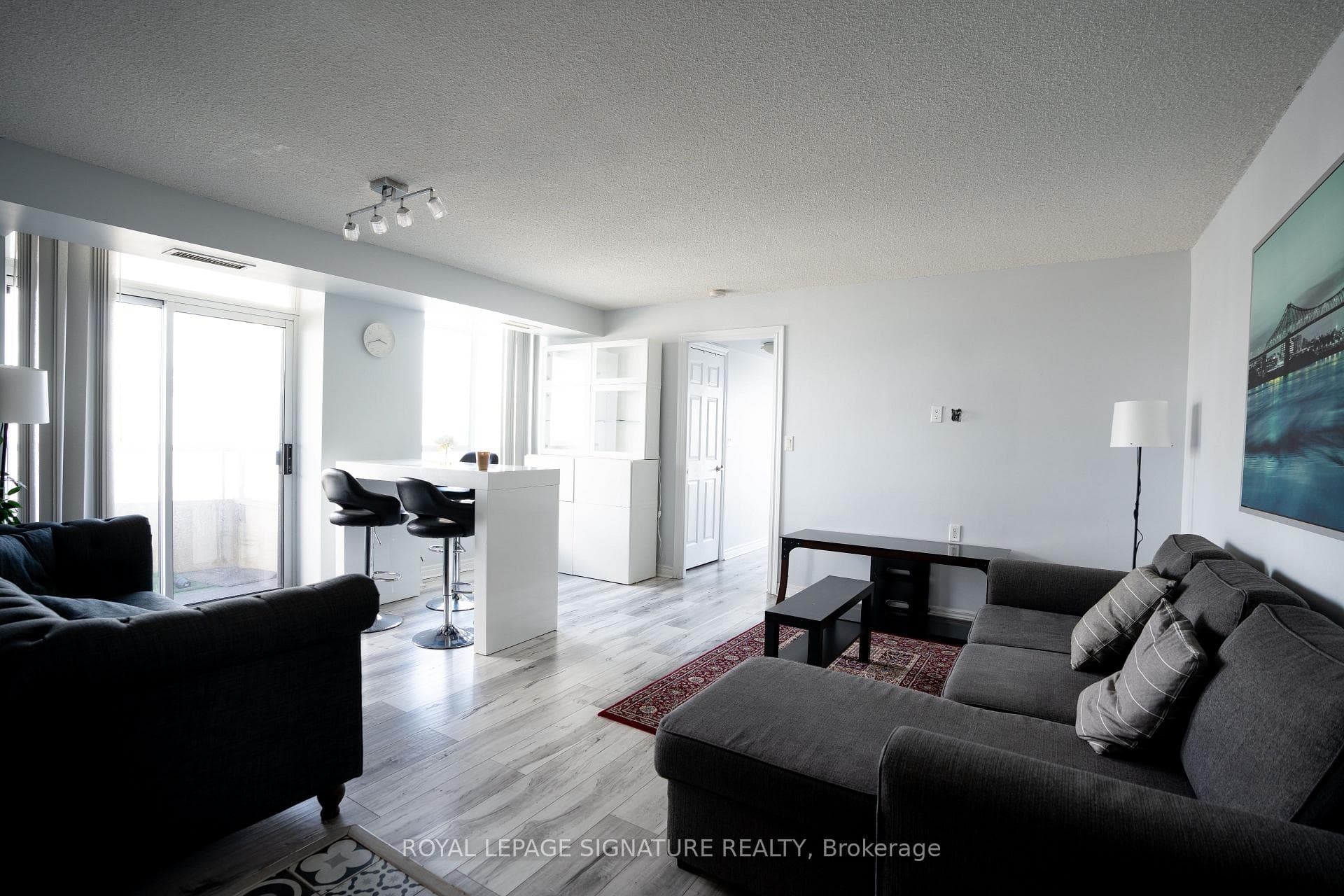 310 Burnhamthorpe Road Unit 3306 photo 3