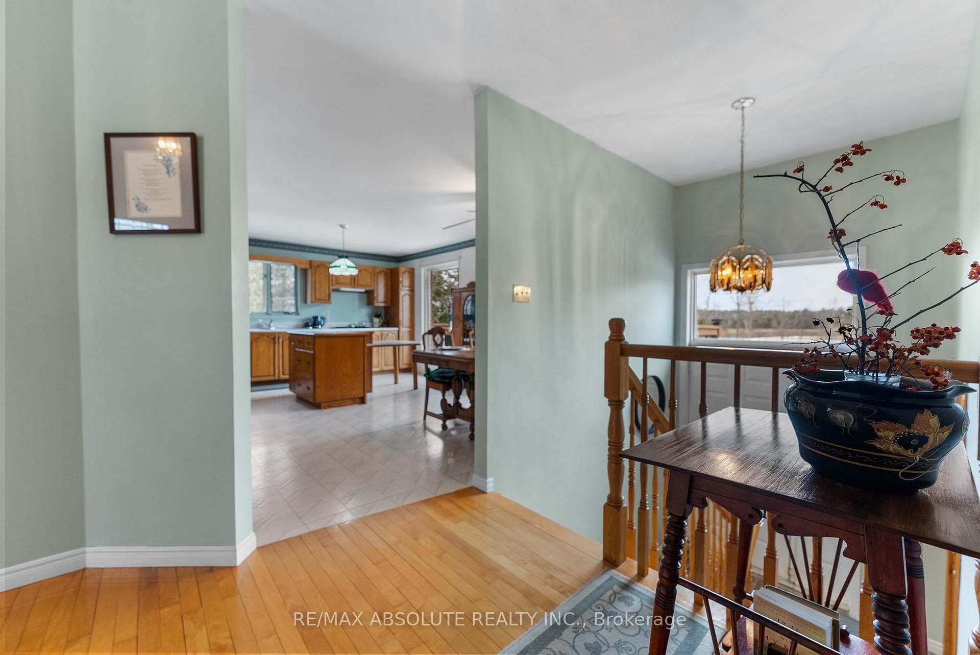 864 McLachlan Road photo 5