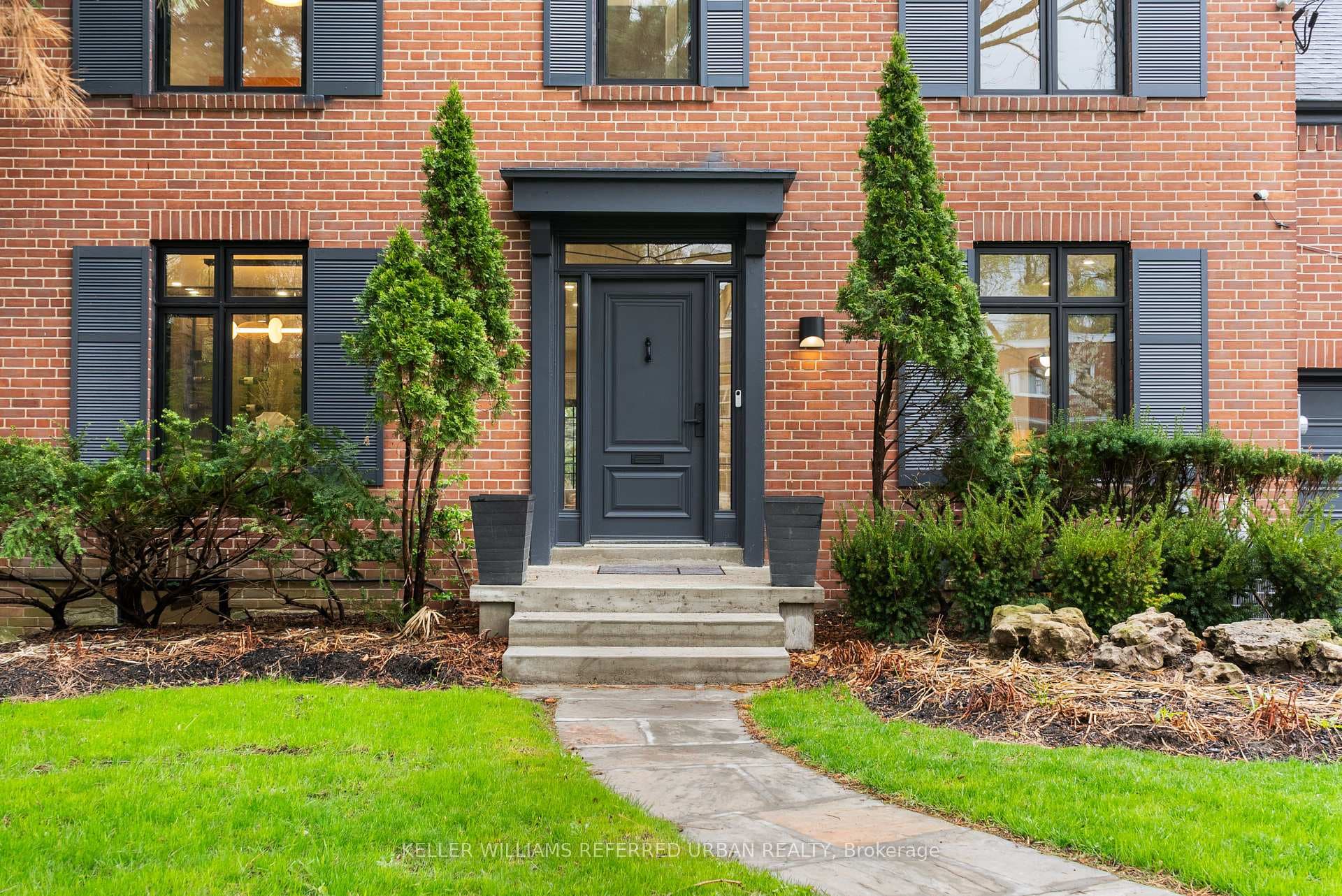 137 Cheltenham Avenue photo 3