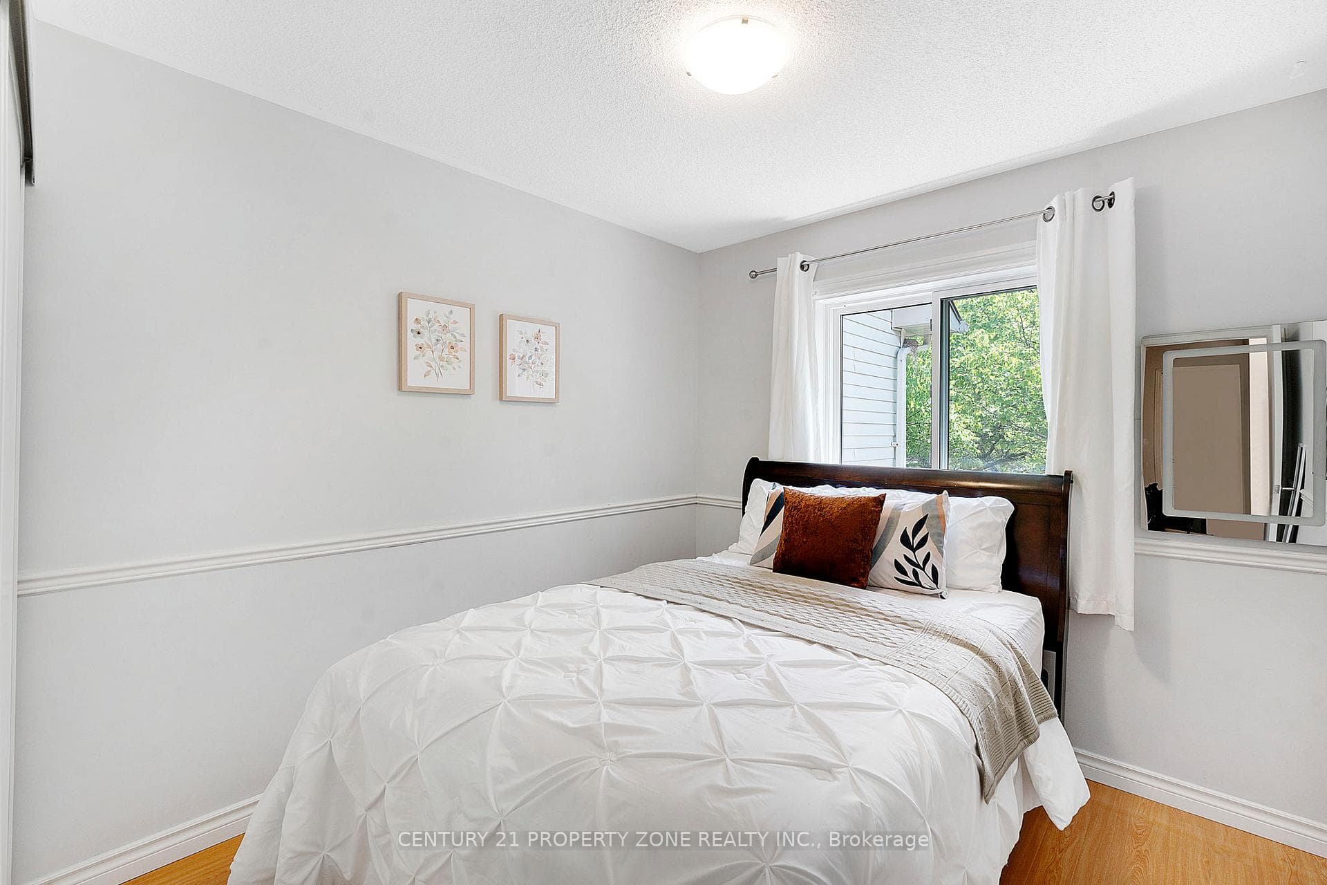 5659 Glen Erin Drive Unit 40 photo 16