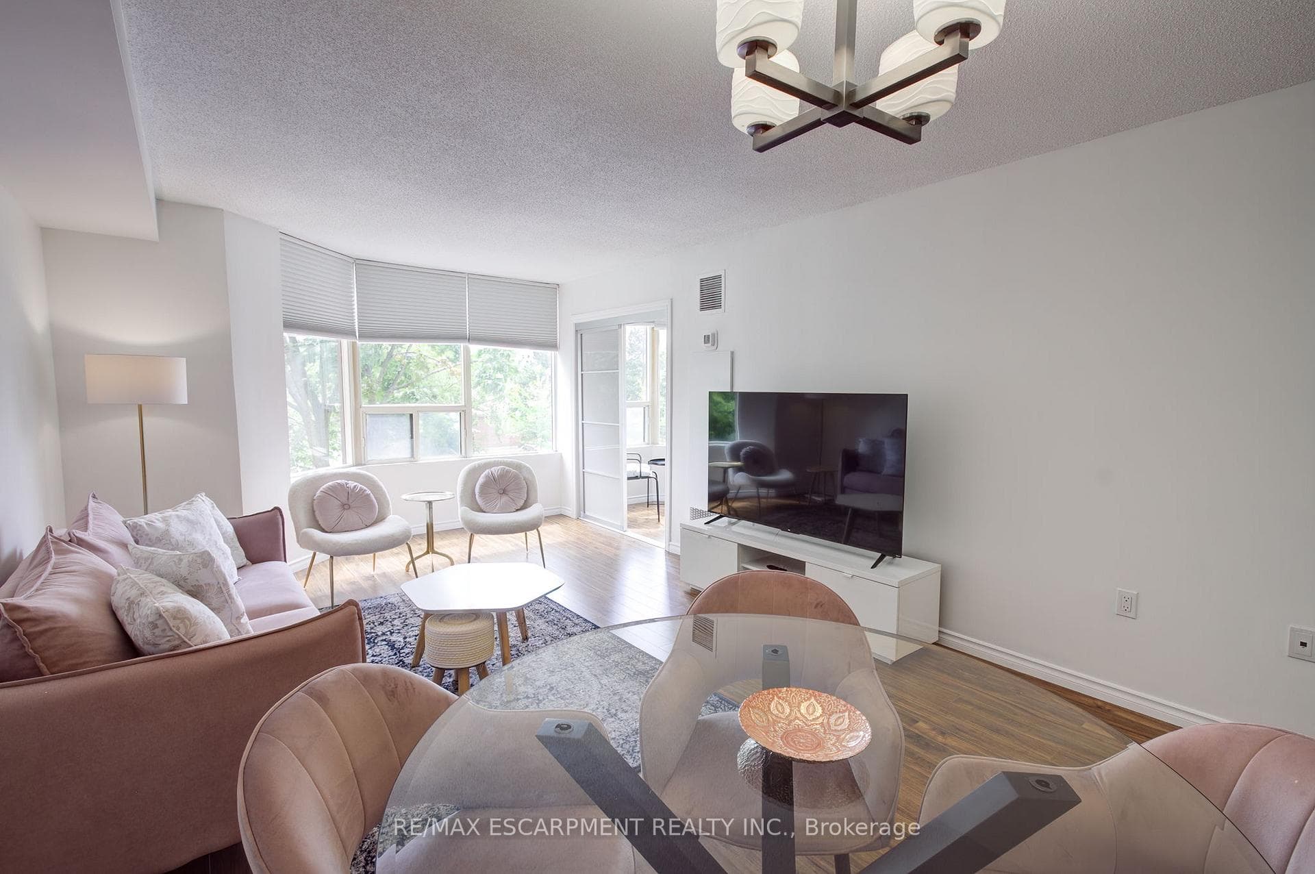1270 Maple Crossing Boulevard Unit 306 photo 16