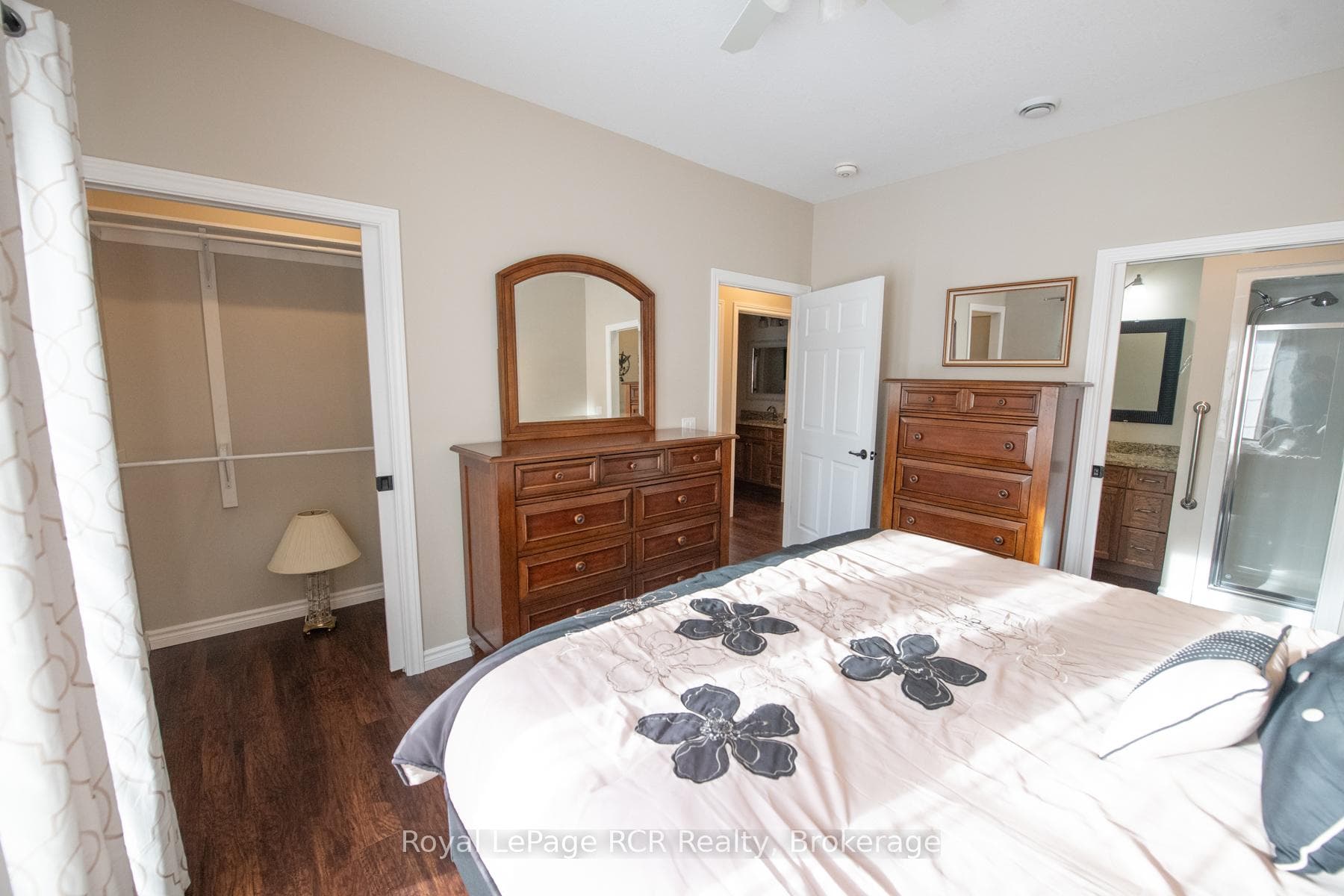 102 Broomer Crescent photo 33