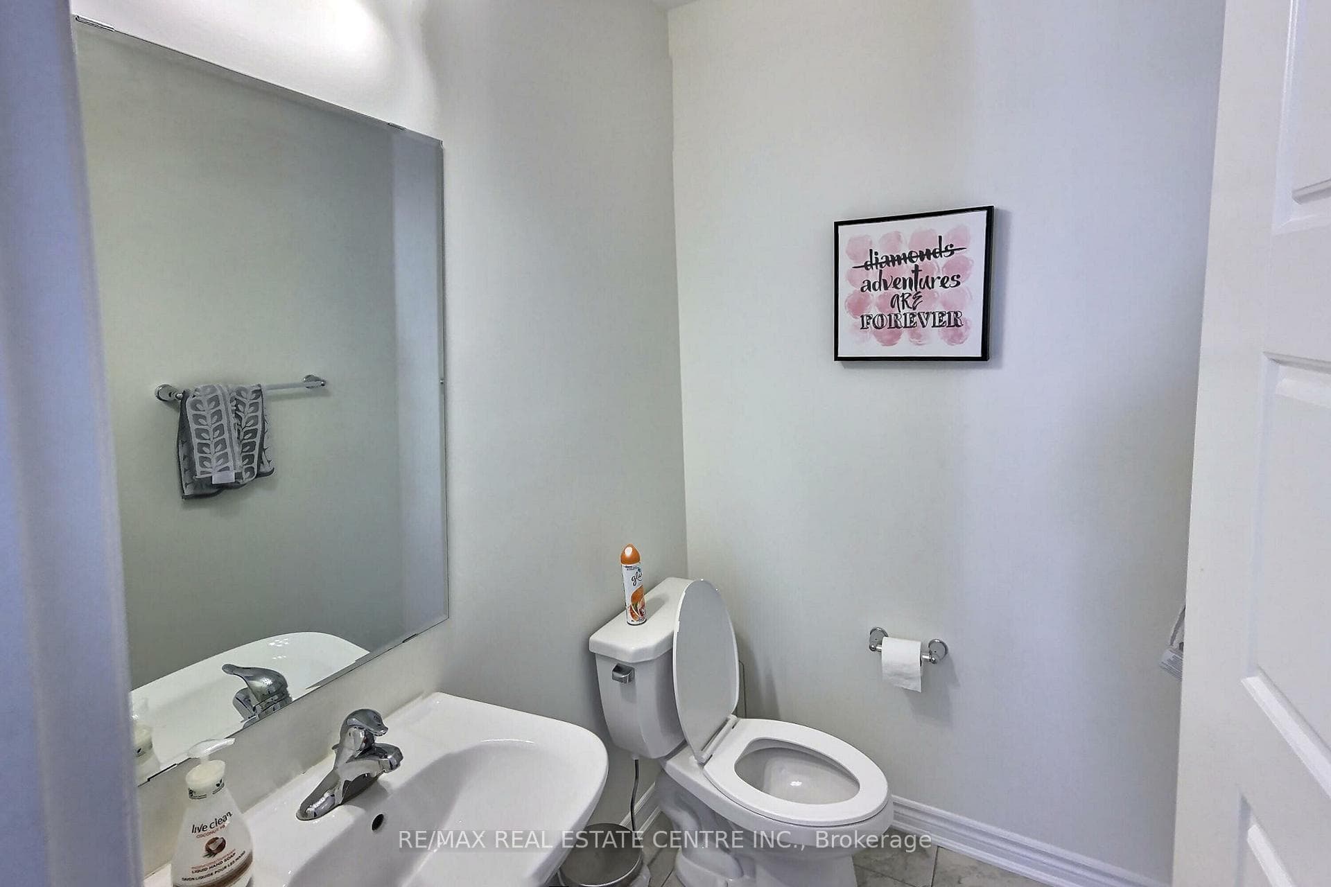 22 Spring Creek Drive Unit 5 photo 16