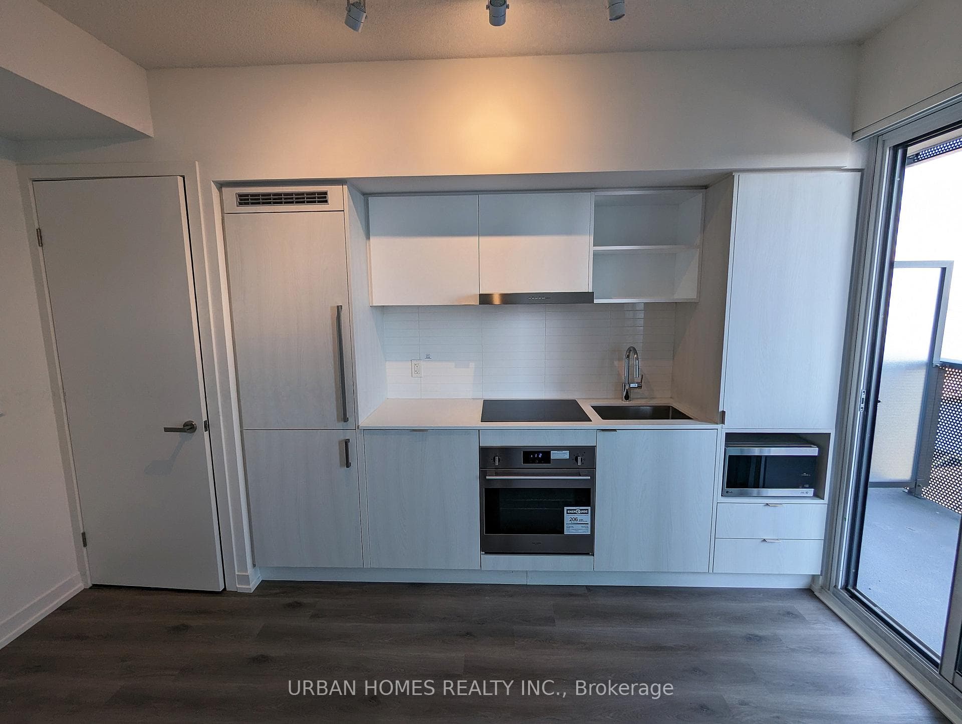 138 Downes Street Unit 1710 photo 4