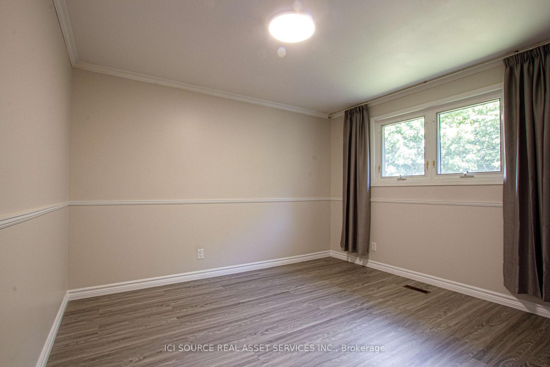 1391 Roylen Road Unit Main Fl photo 7