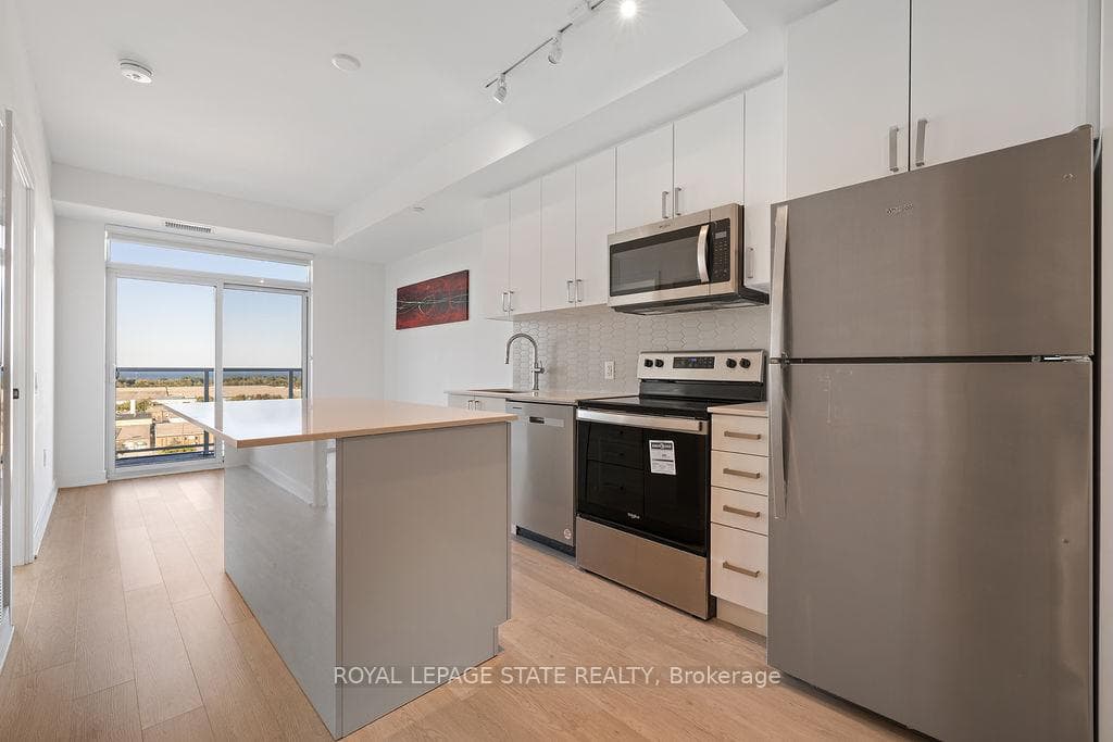 2782 Barton Street Unit 1112 photo 16