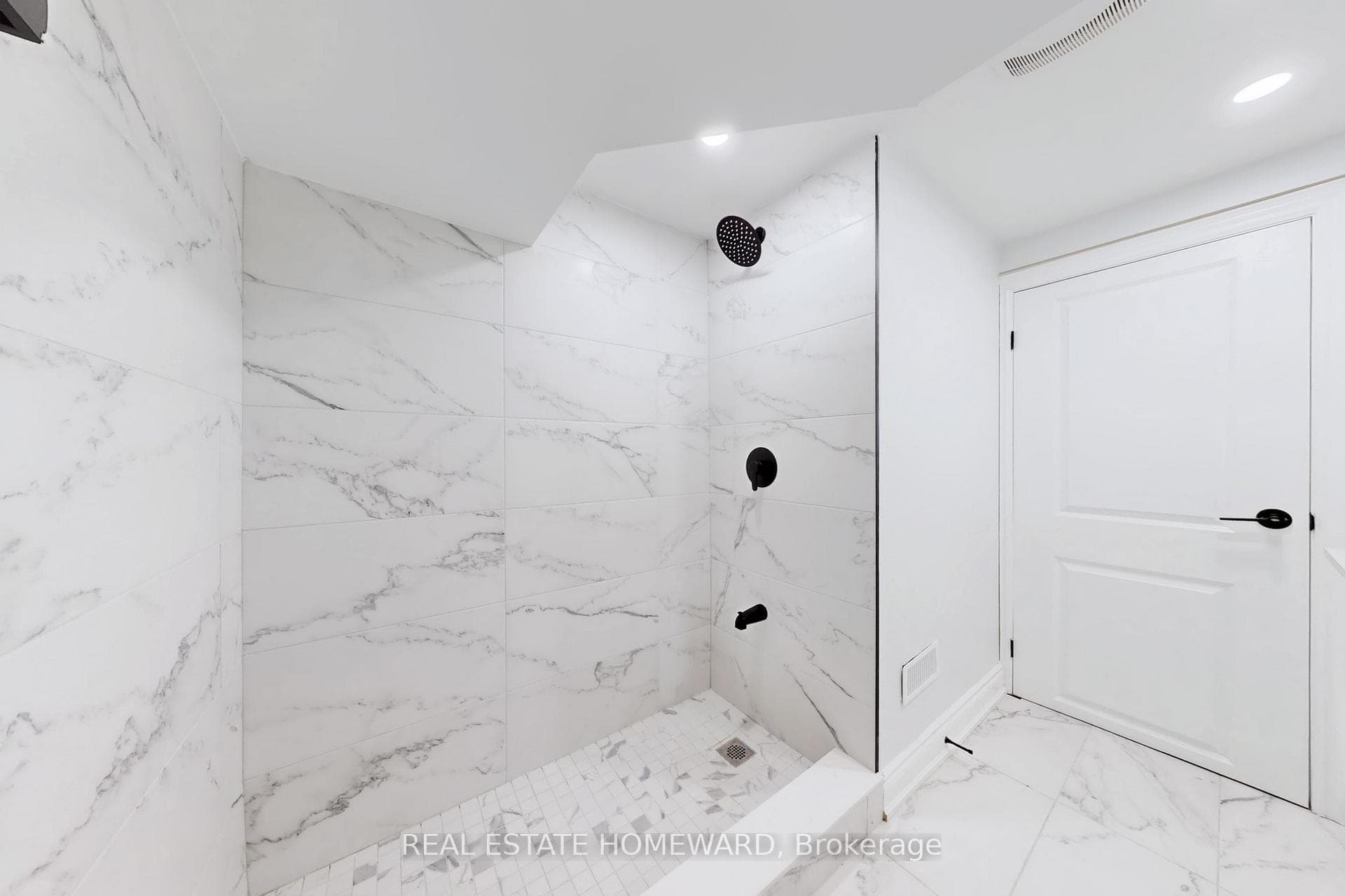 127 Kalmar Avenue photo 24