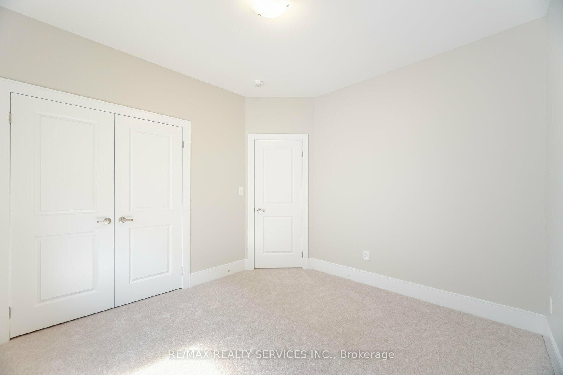 9 Eberly Woods Drive photo 29