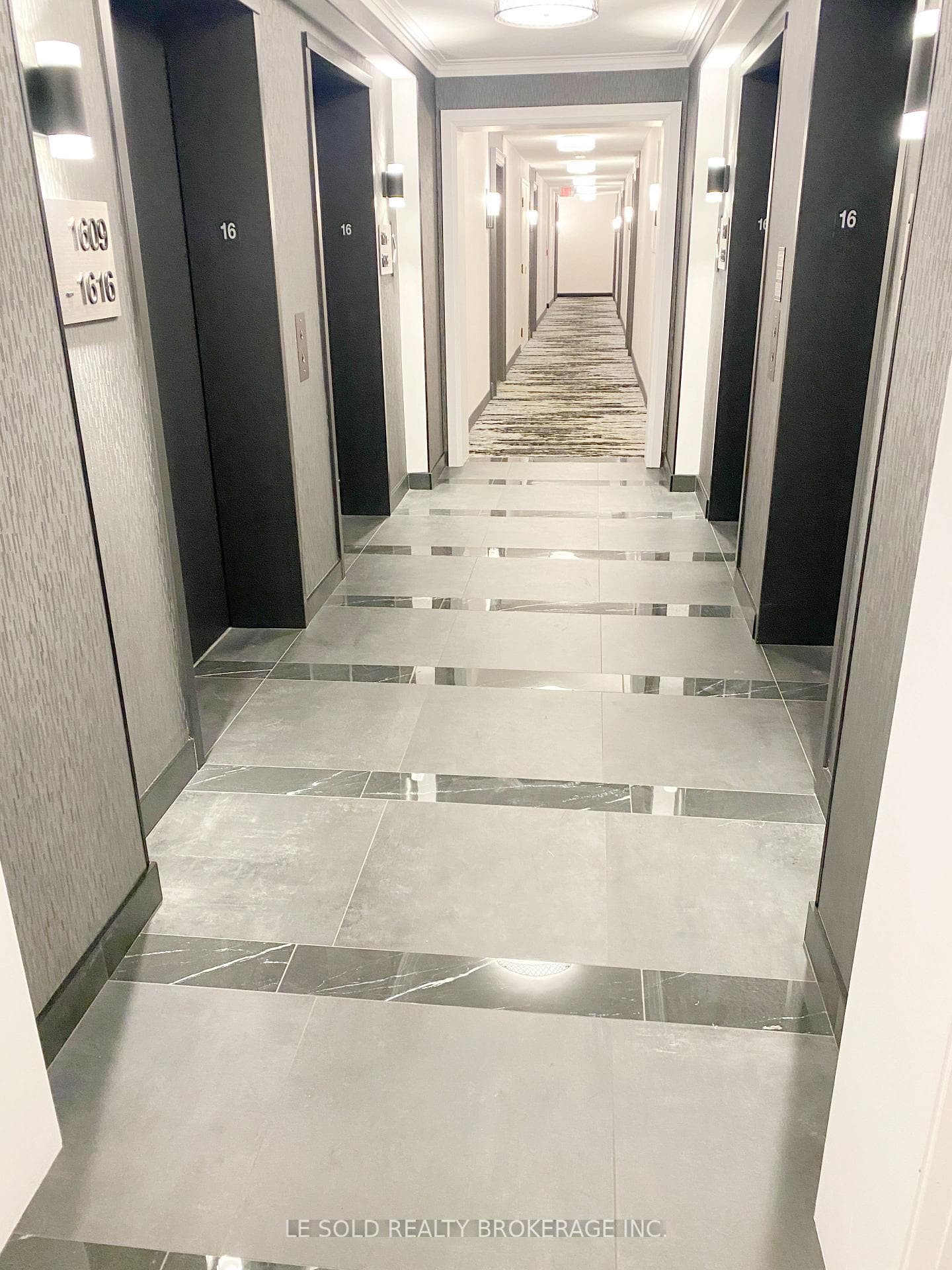 4978 Yonge Street Unit 1615 photo 4