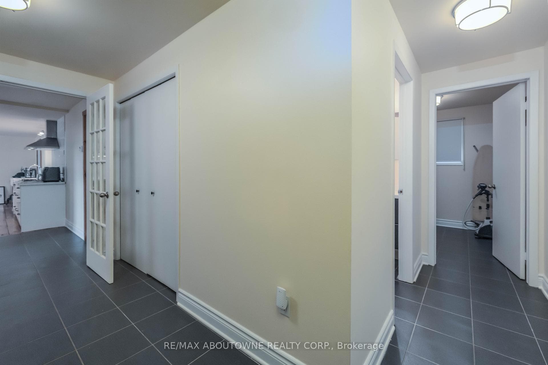 3276 Governors Road photo 12