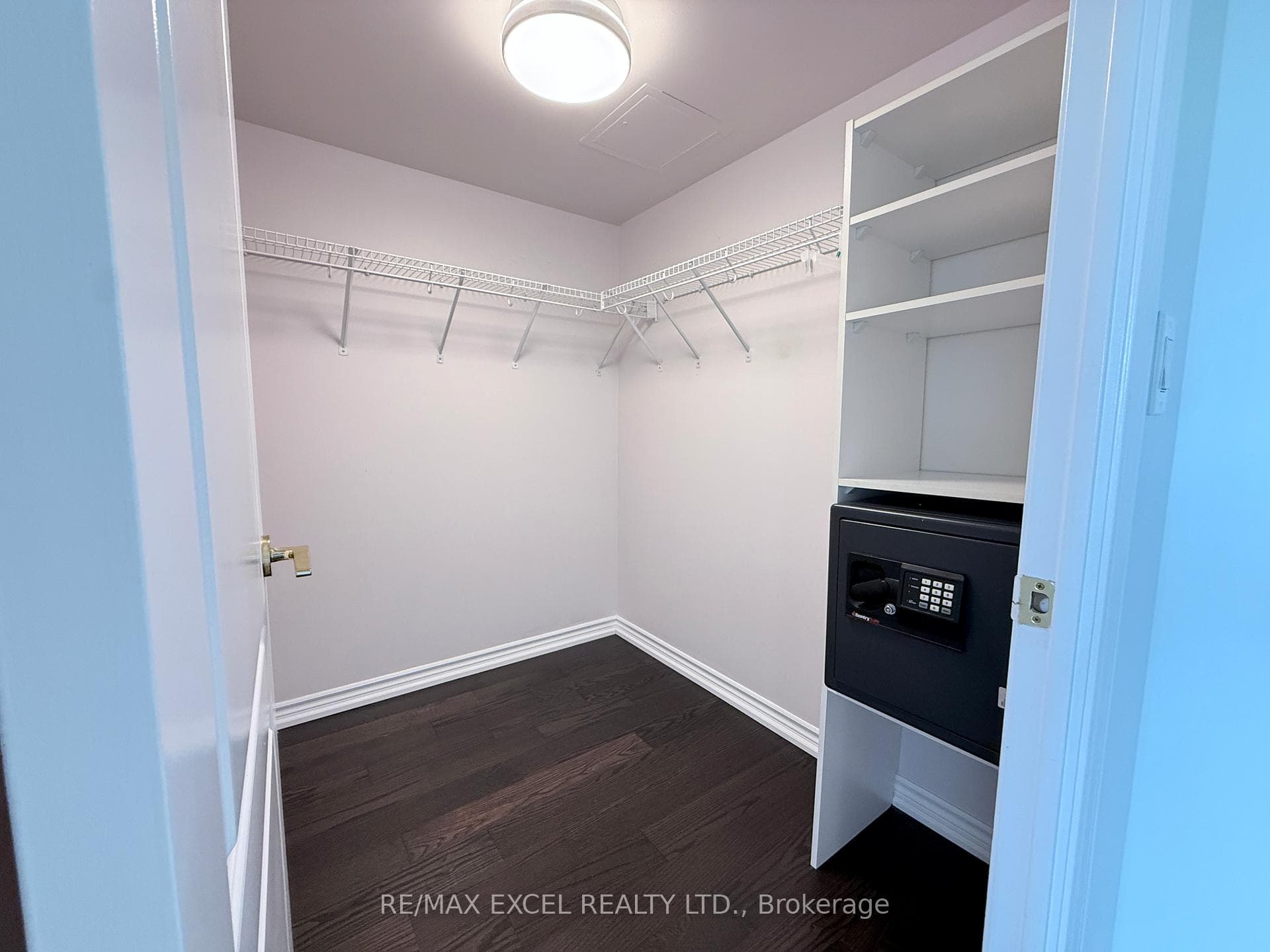 2020 Mcnicoll Avenue Unit 607 photo 6