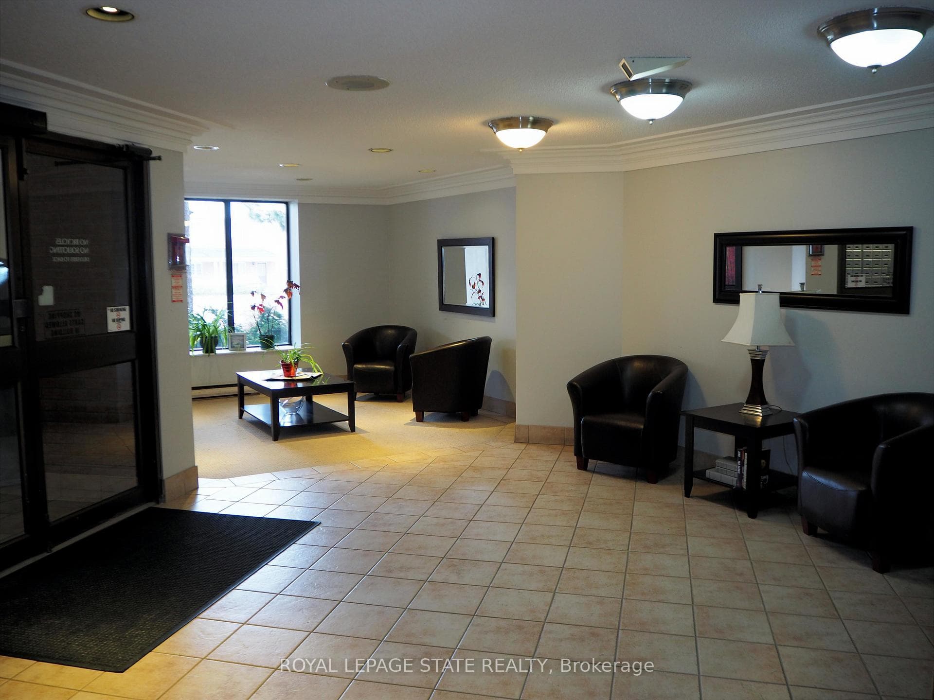 6720 Glen Erin Drive Unit 705 photo 20