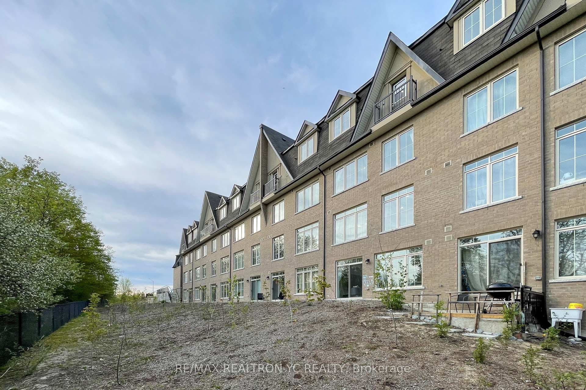 181 Parktree Drive Unit 37 photo 39