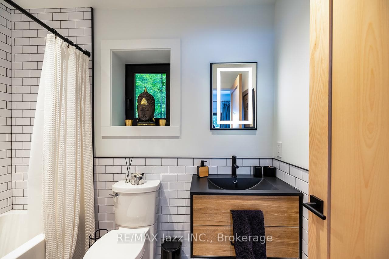 88 Brock Road photo 35