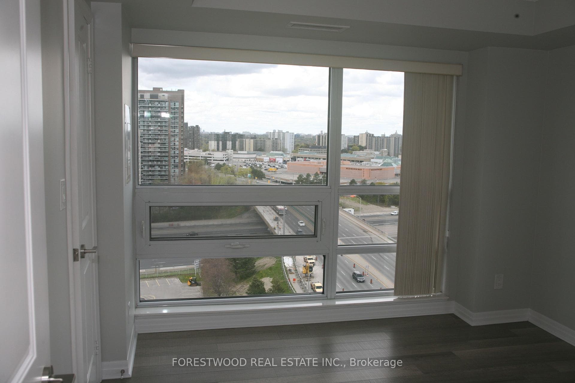 2015 Sheppard Avenue Unit 1405 photo 9