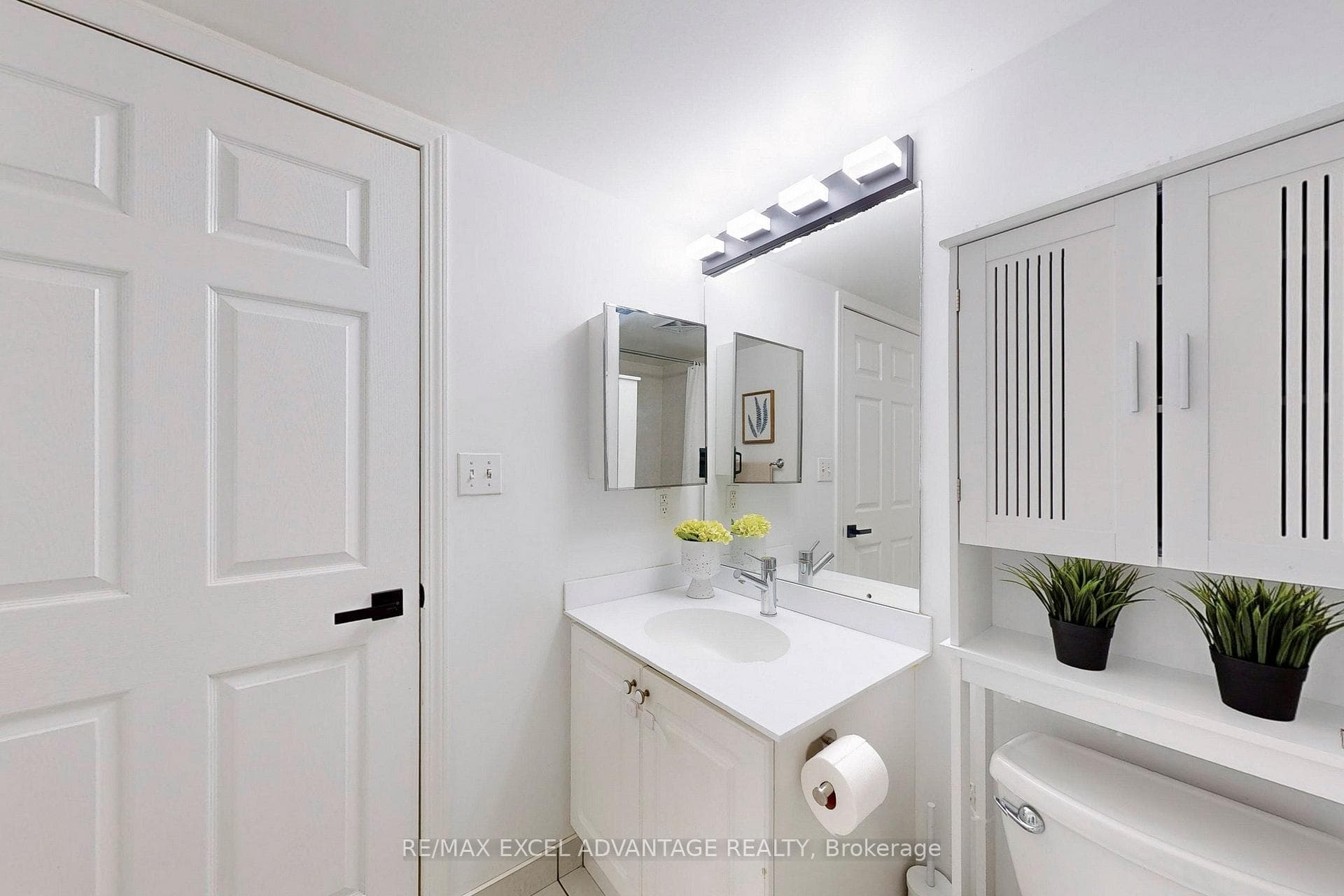 18 Spring Garden Avenue Unit 2203 photo 17