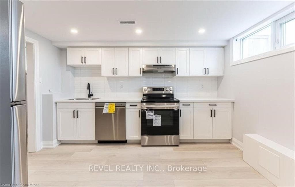 198 Berko Avenue photo 34