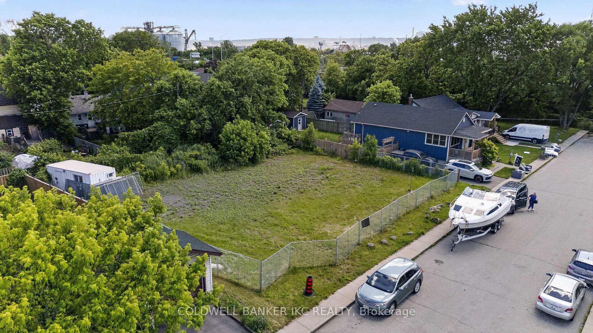 2 Rembe Avenue photo 5