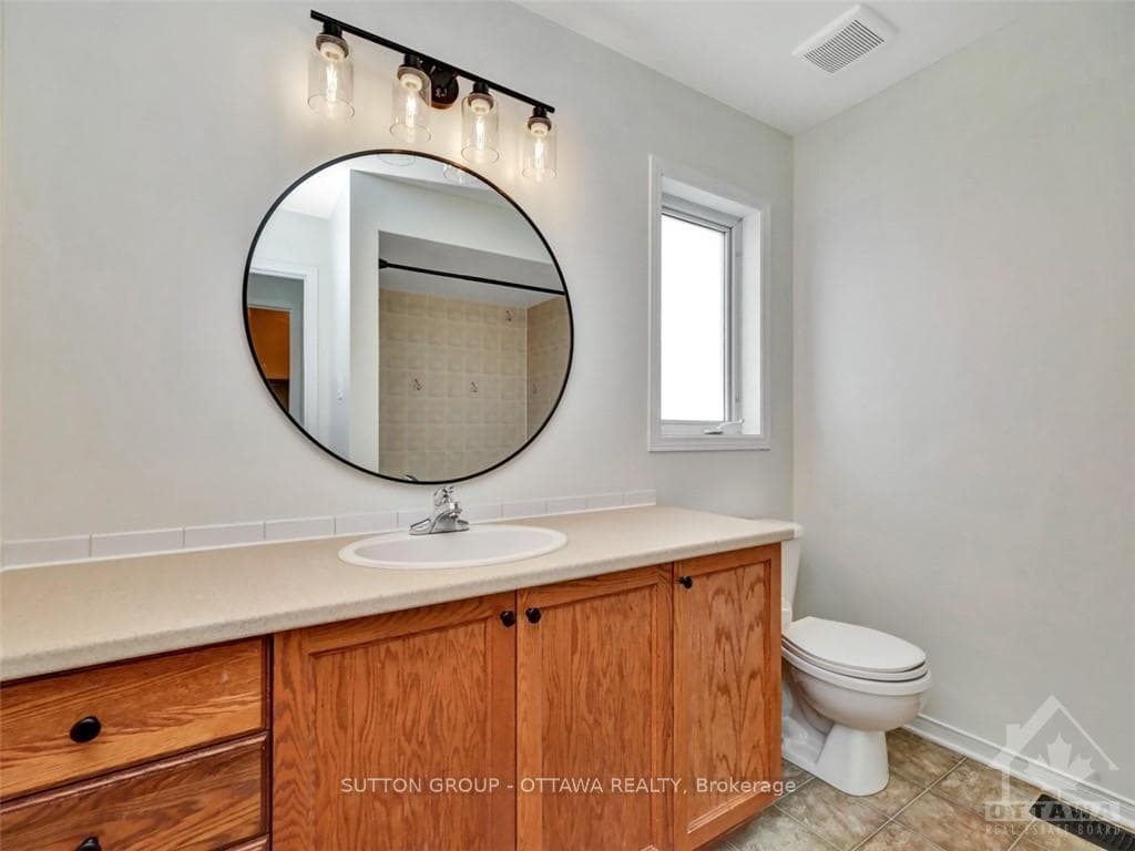 119 WHITEWATER Street photo 18