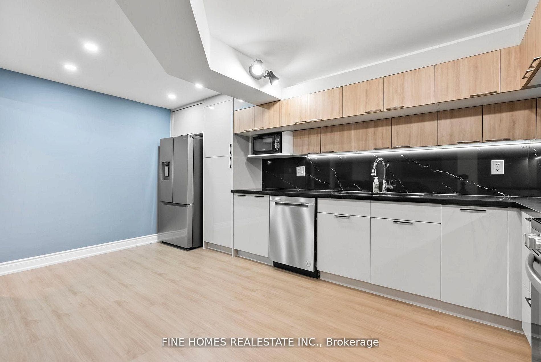 109 Angelina Avenue photo 23