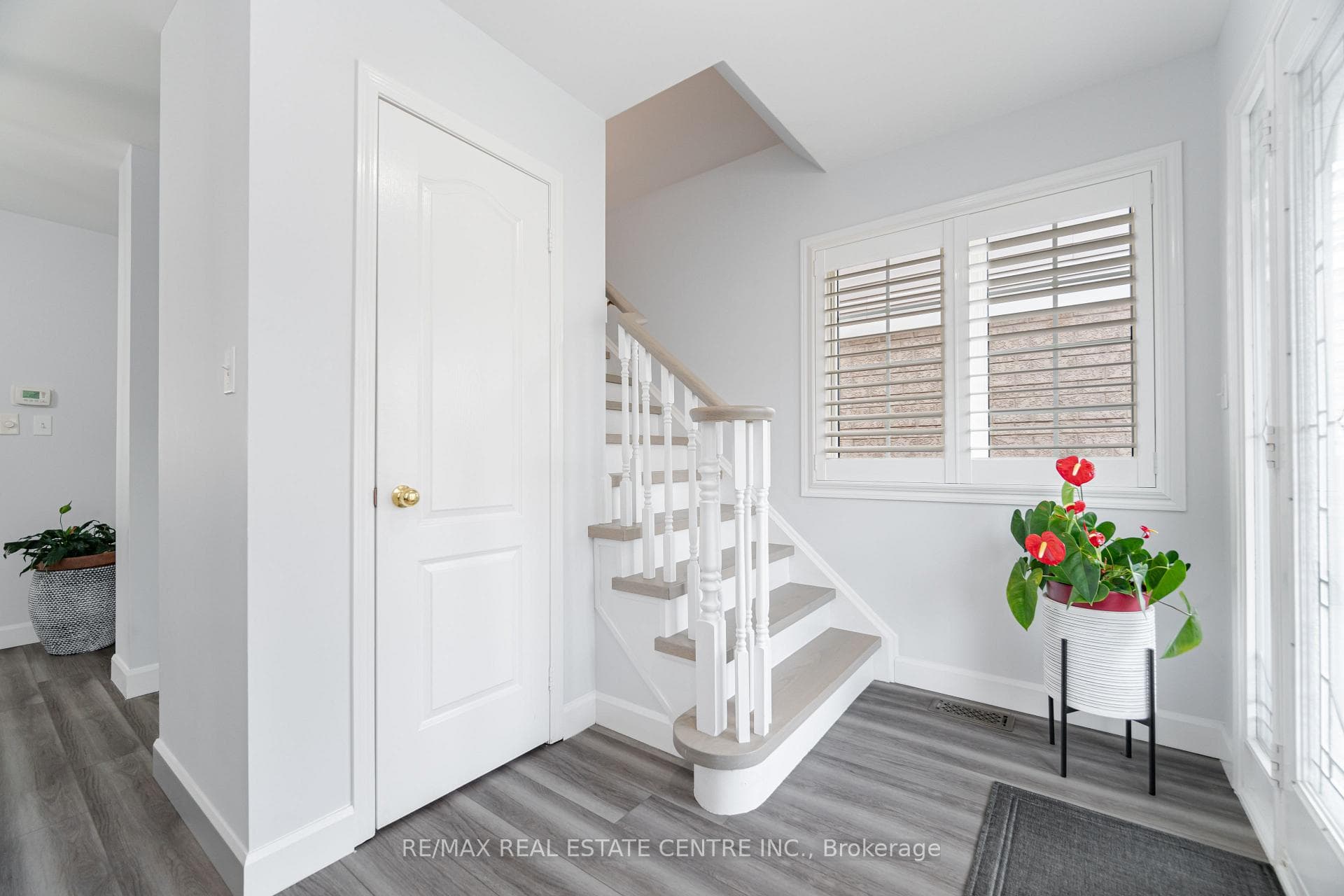 5575 Thorn Lane photo 23
